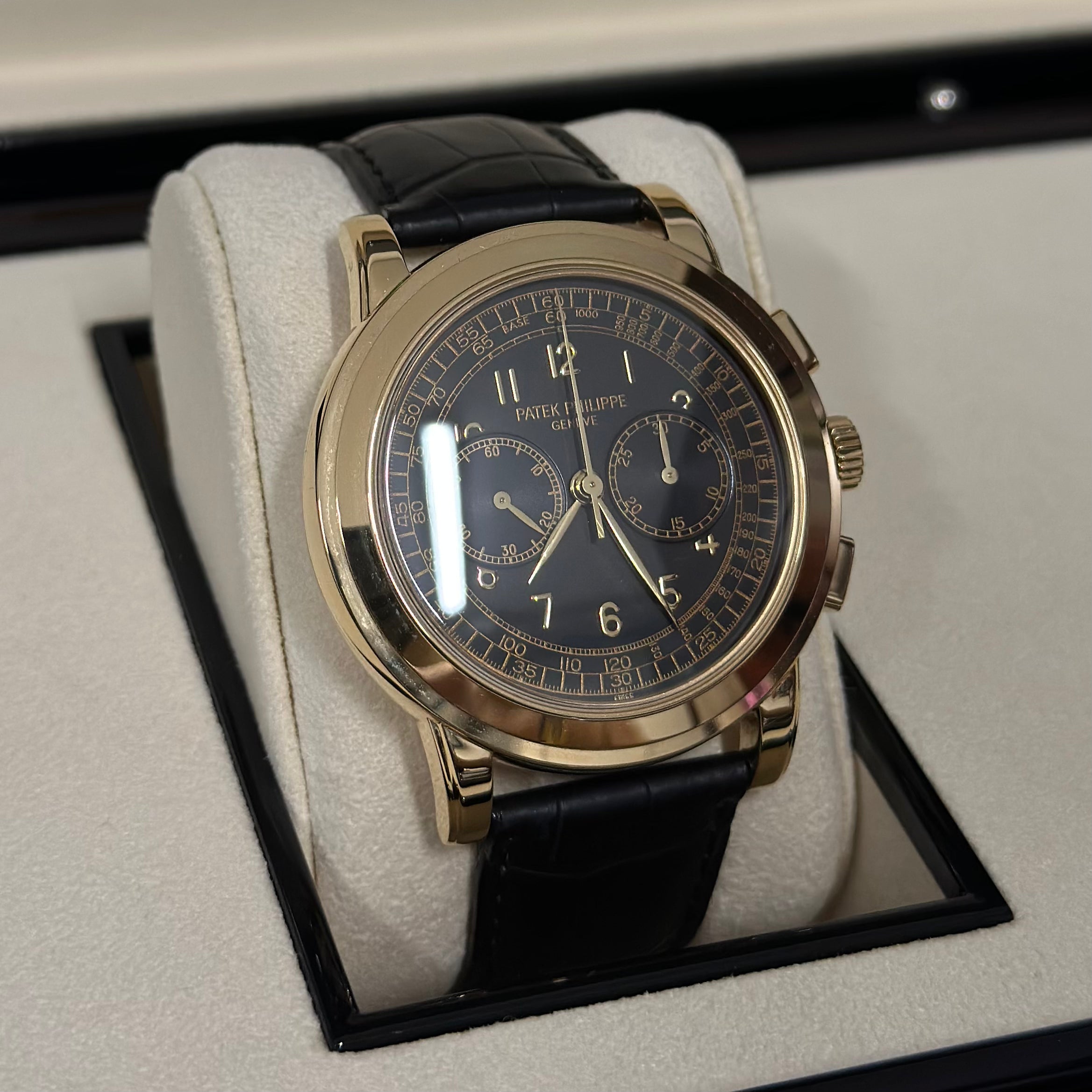 Patek Philippe Chronograph REF. 5070J-001
