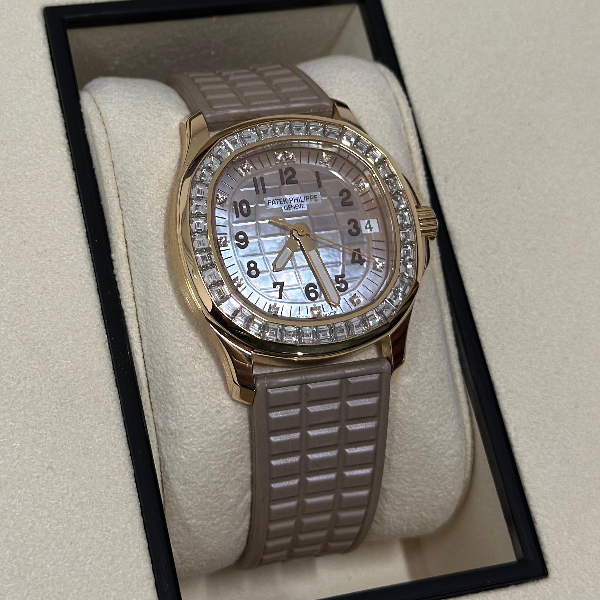 Patek Philippe Aquanaut Luce REF. 5072R-001