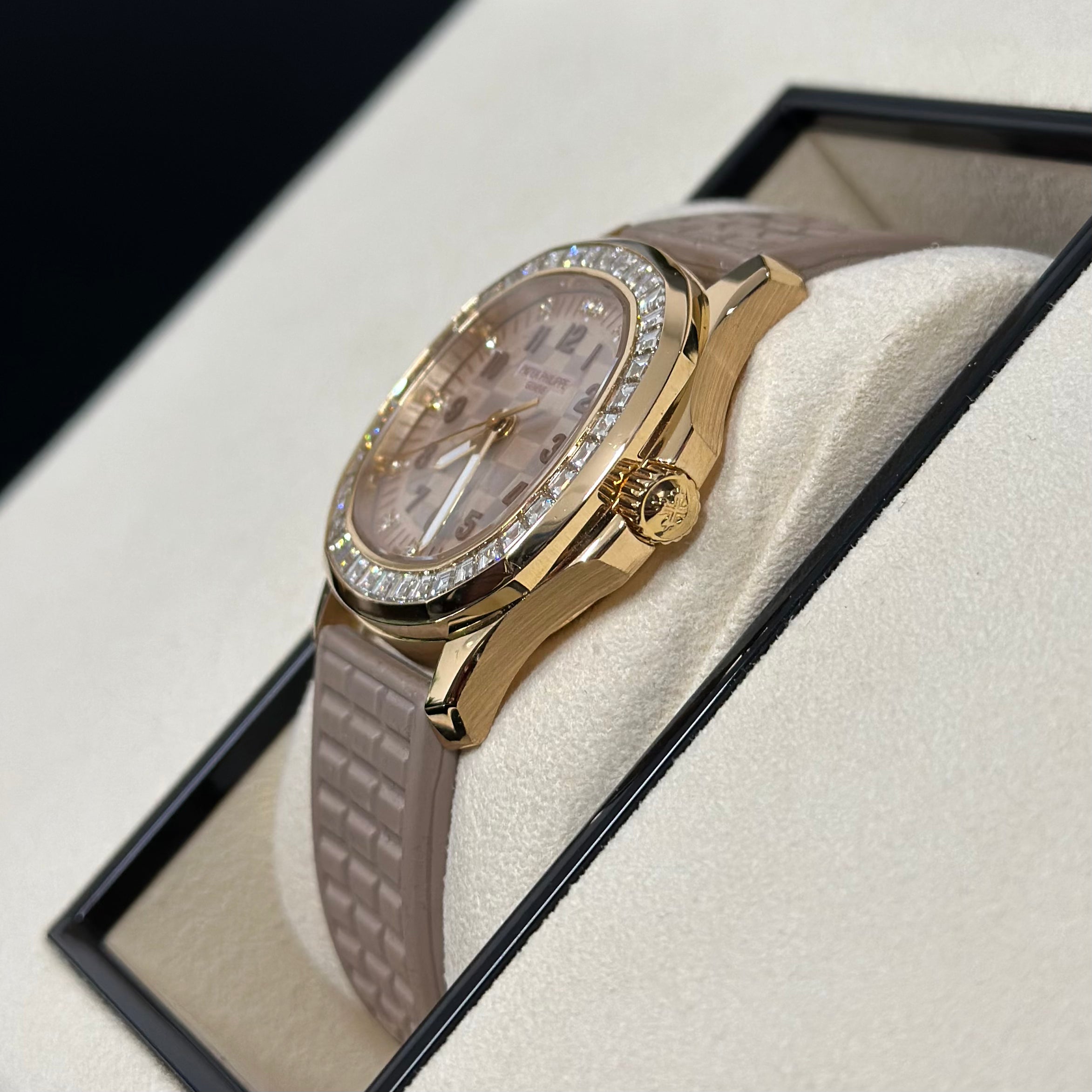 Patek Philippe Aquanaut Luce REF. 5072R-001