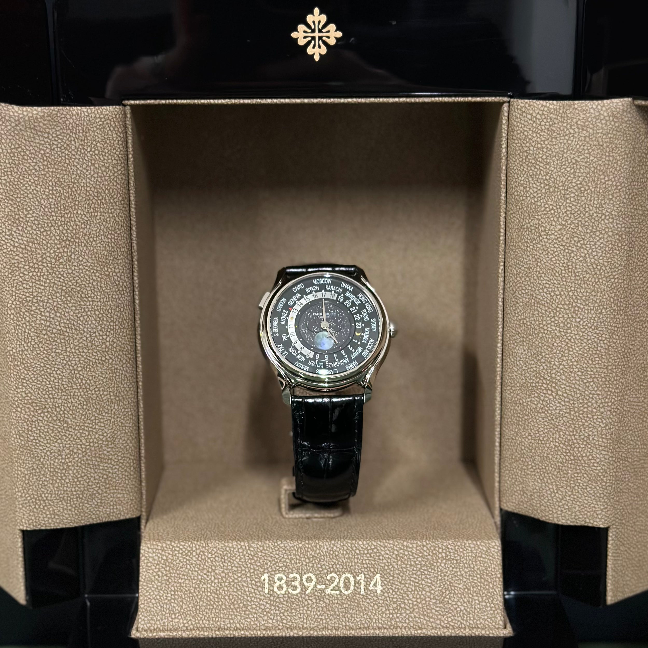 Patek Philippe World Time Anniversary 175th REF. 5575G-001