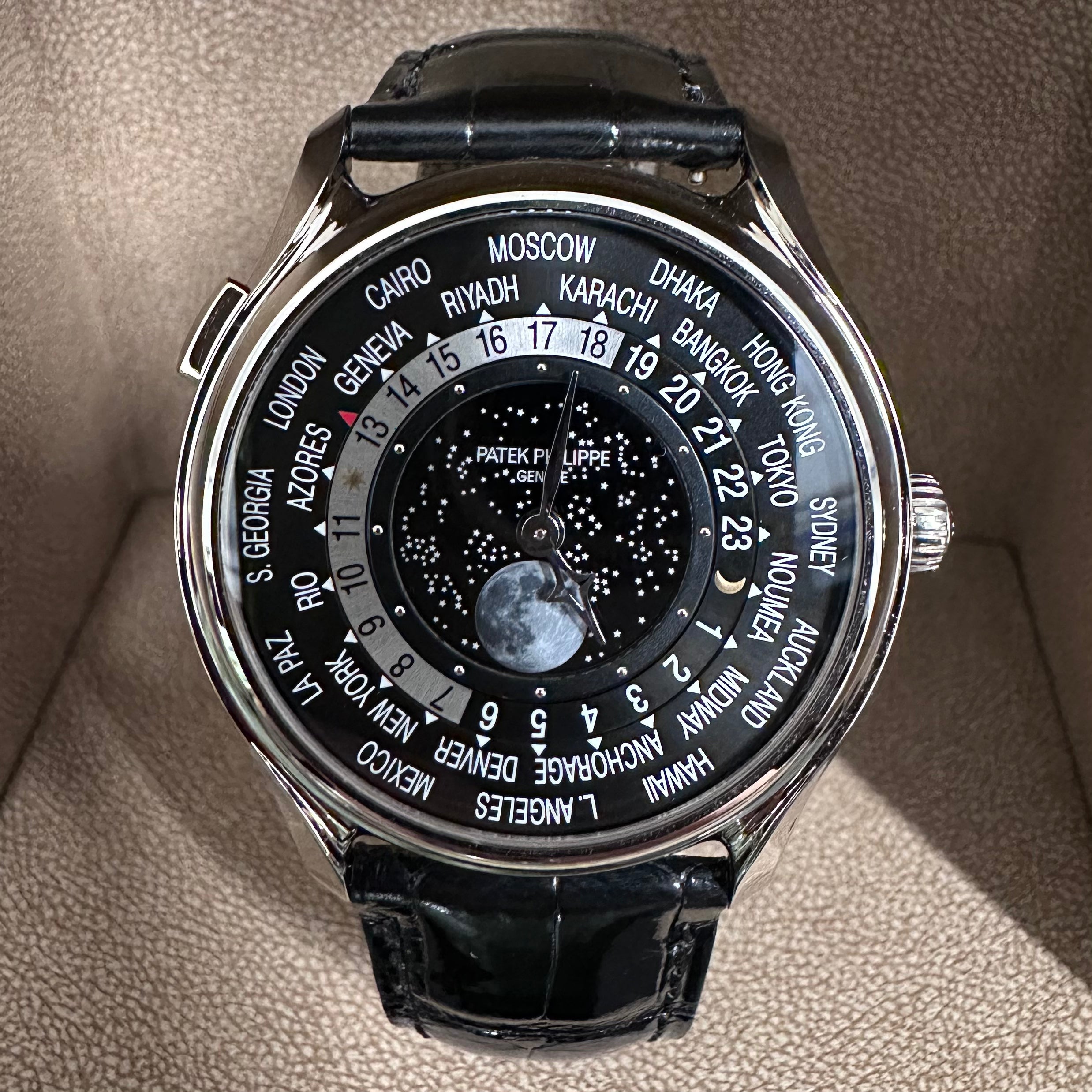 Patek Philippe World Time Anniversary 175th REF. 5575G-001