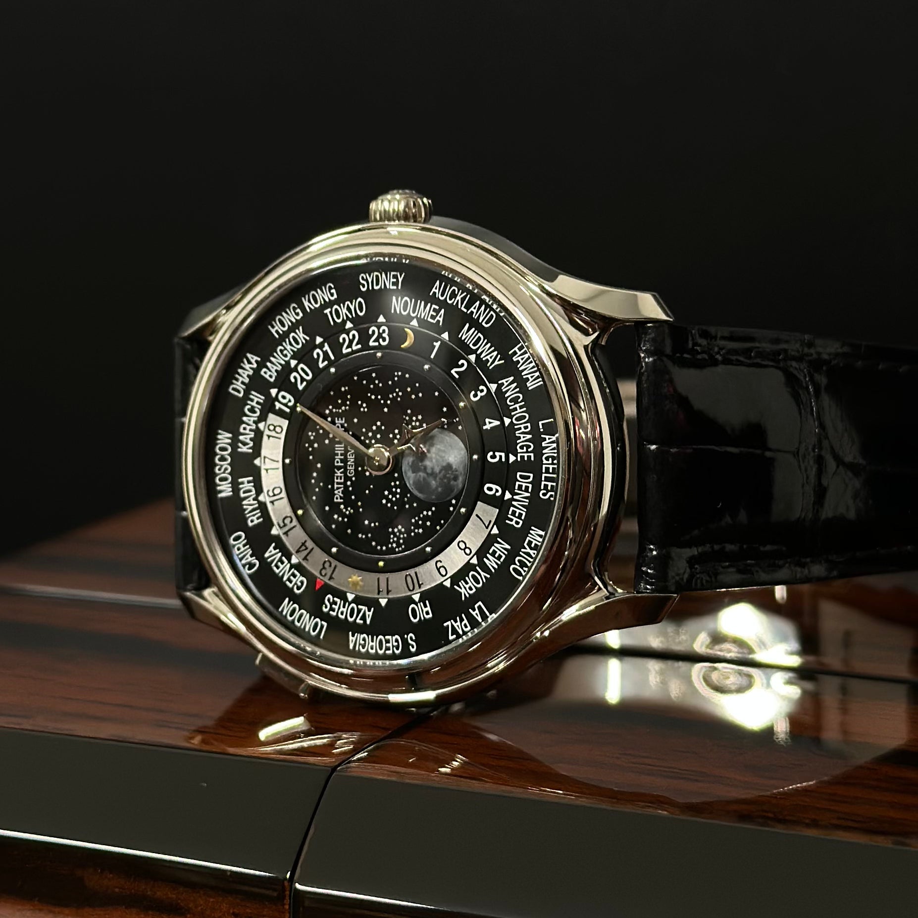 Patek Philippe World Time Anniversary 175th REF. 5575G-001