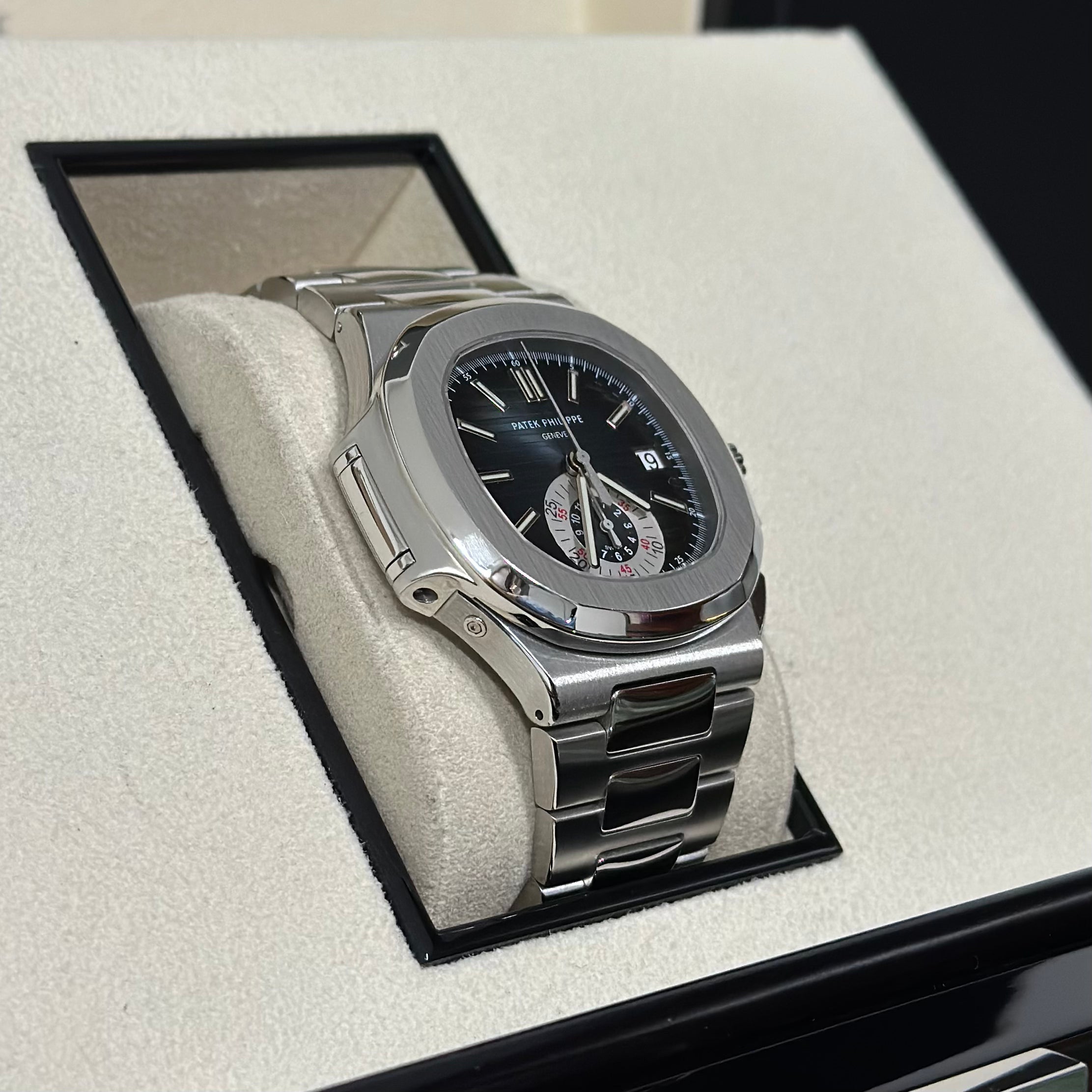 Patek Philippe Nautilus REF. 5980/1A-001