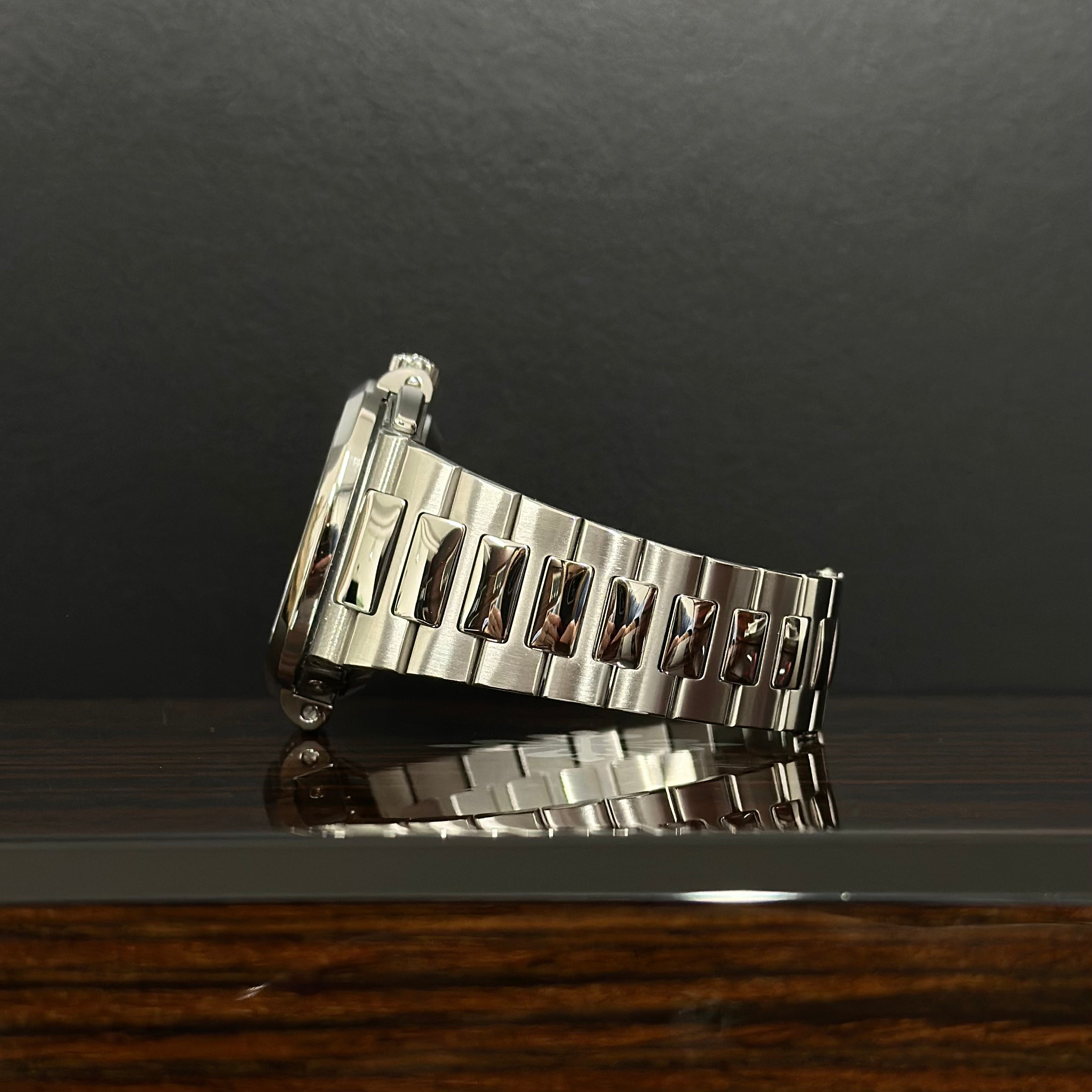 Patek Philippe Nautilus REF. 5980/1A-001