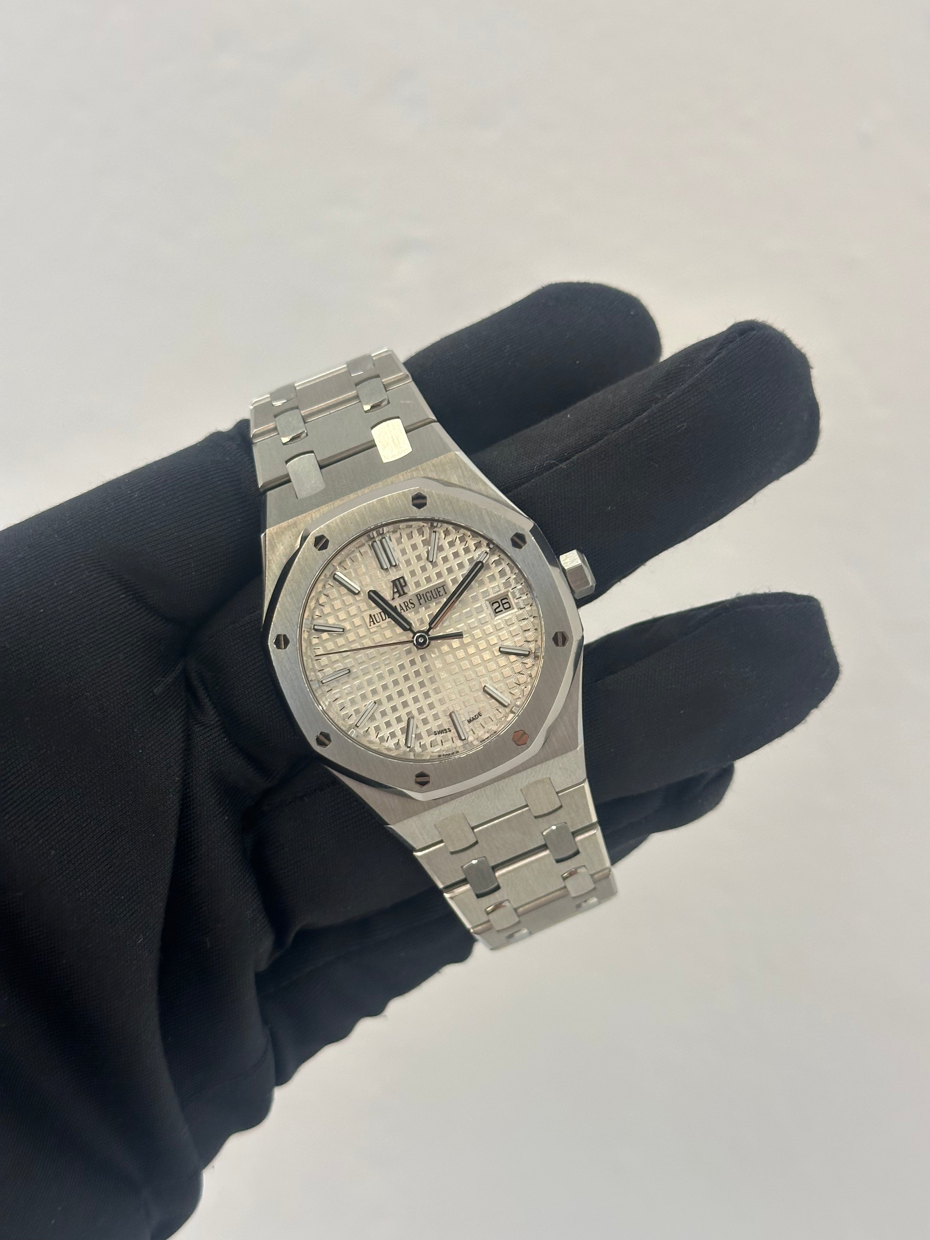 Audemars Piguet Royal Oak Selfwinding Ref. 77350ST