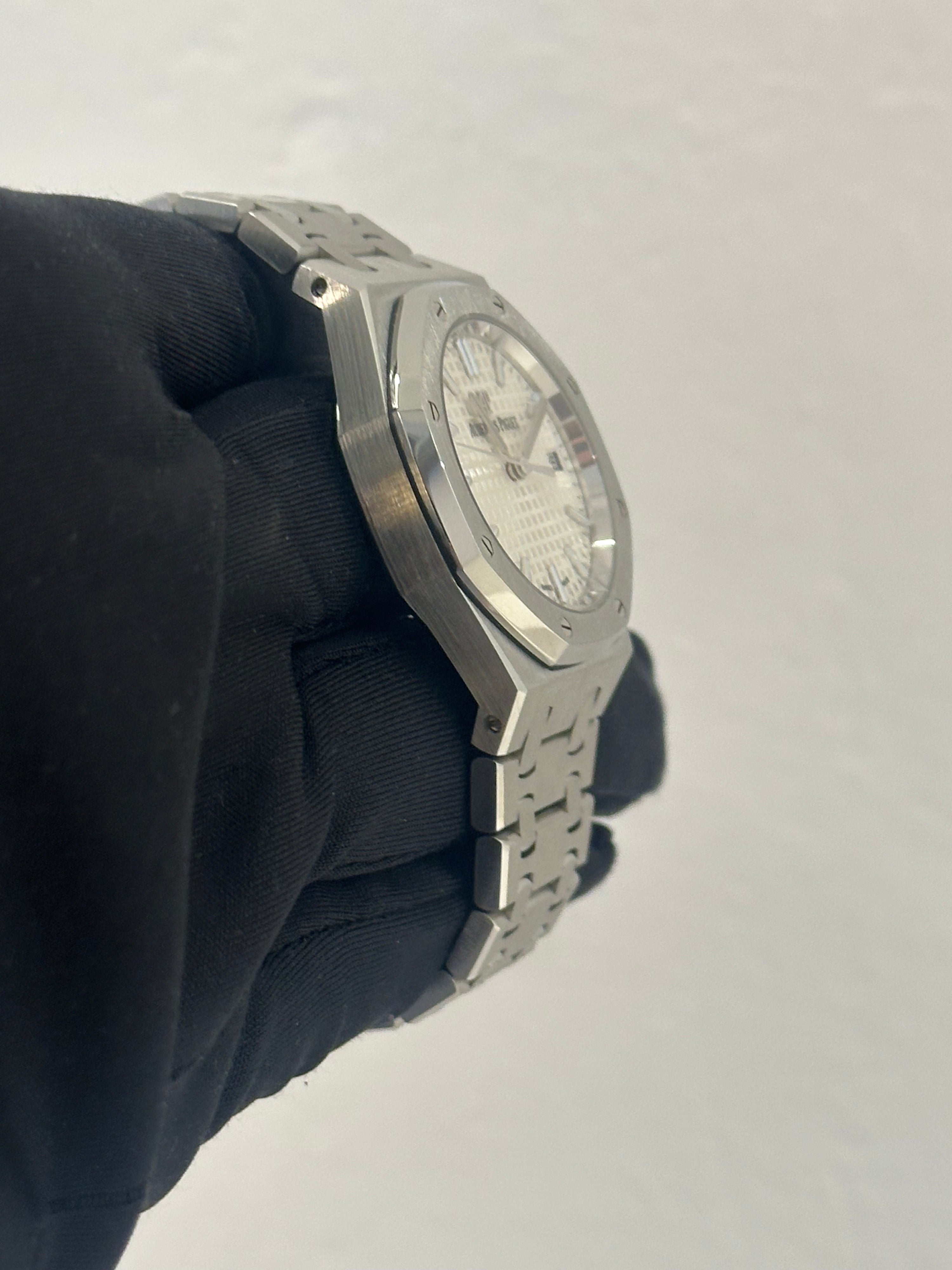 Audemars Piguet Royal Oak Selfwinding Ref. 77350ST