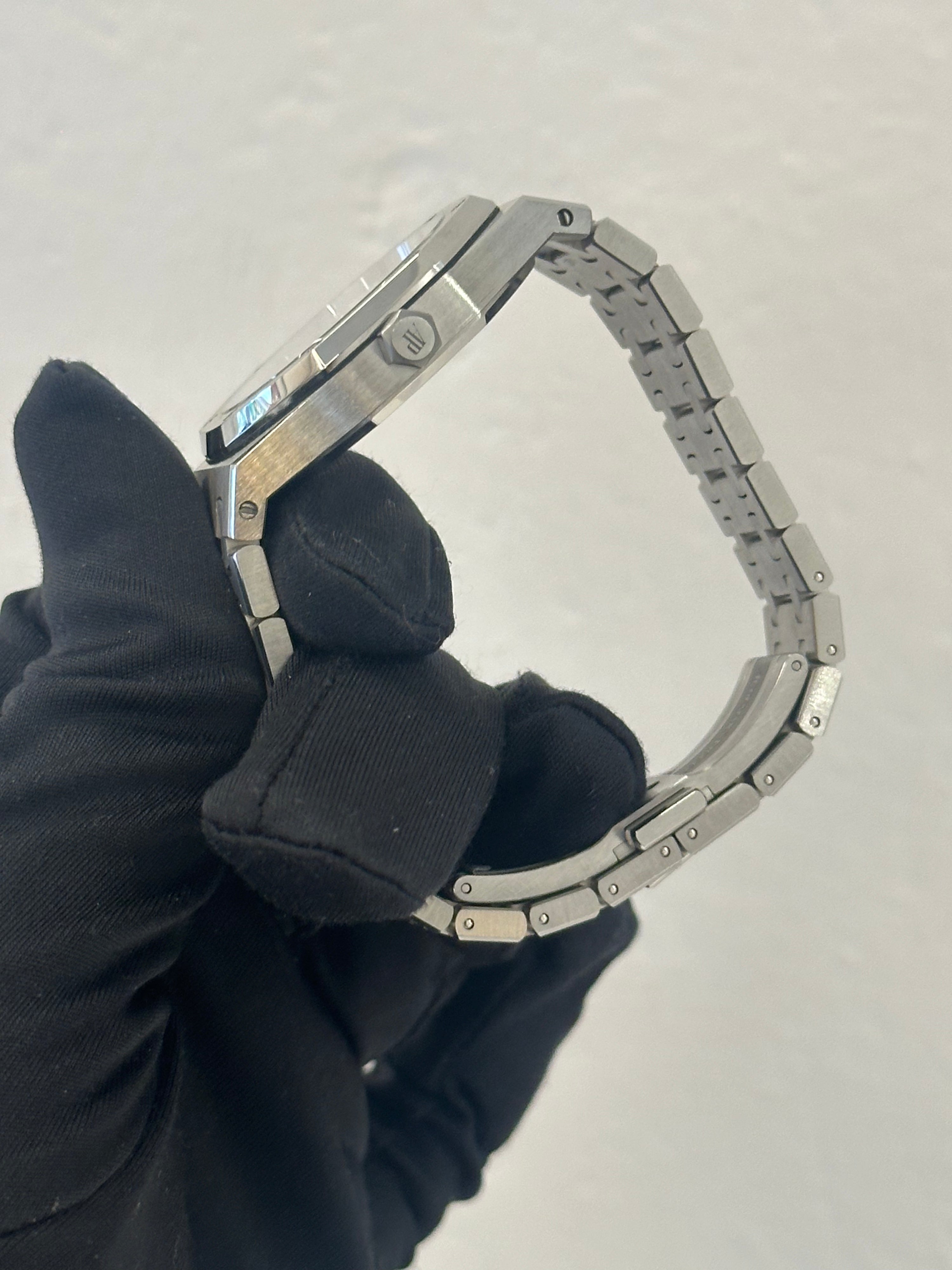 Audemars Piguet Royal Oak Selfwinding Ref. 77350ST