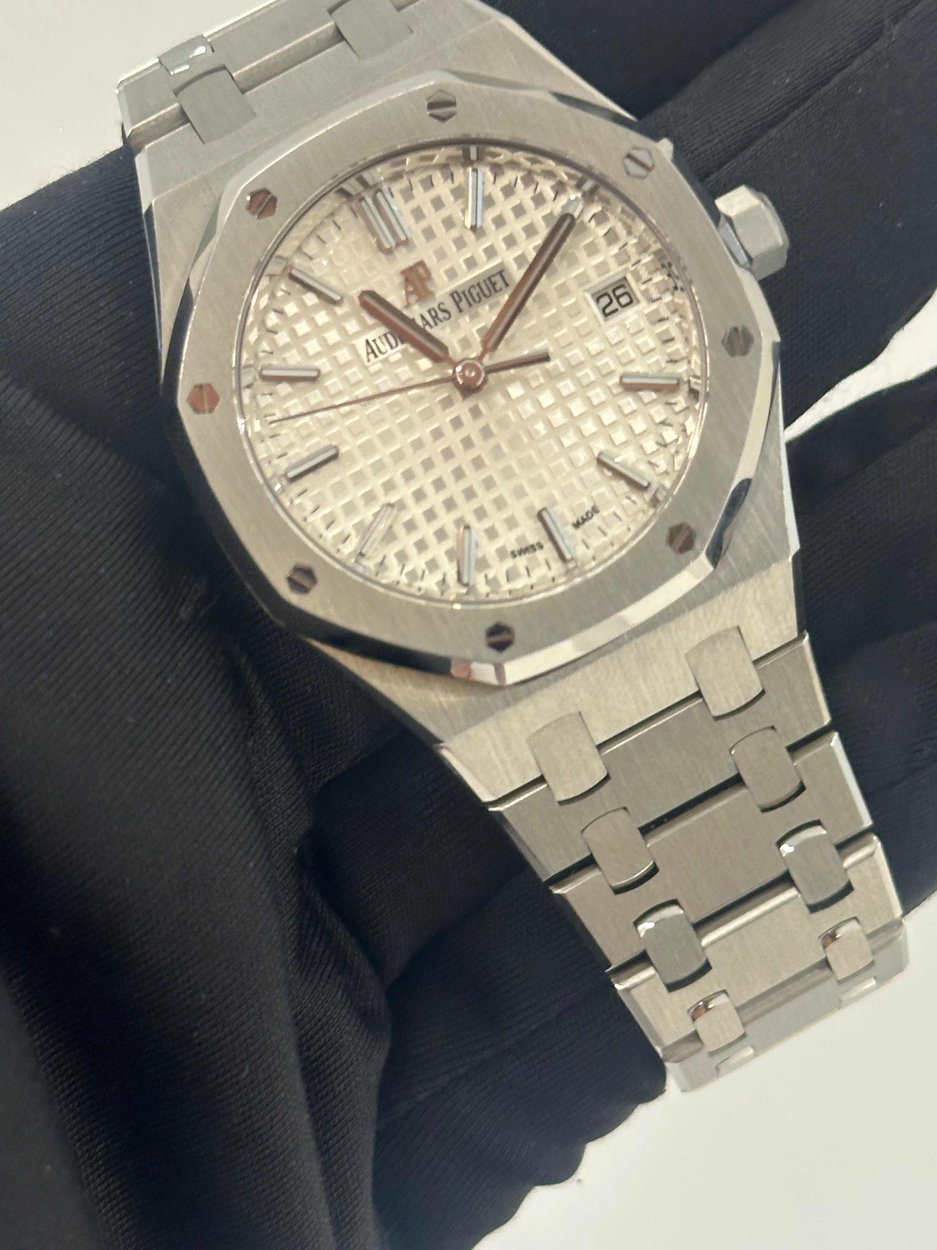Audemars Piguet Royal Oak Selfwinding Ref. 77350ST