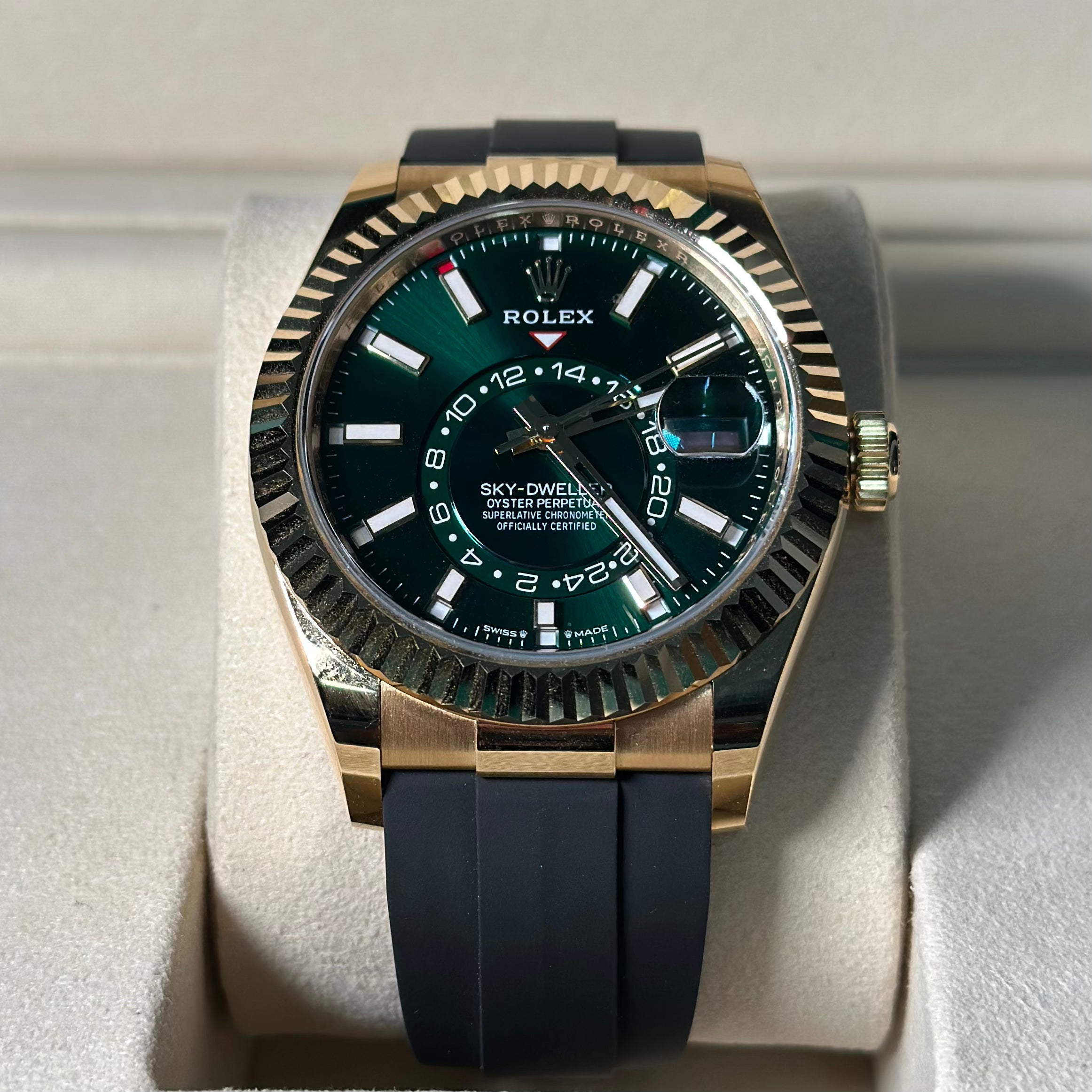 Rolex Sky-Dweller REF. 336238
