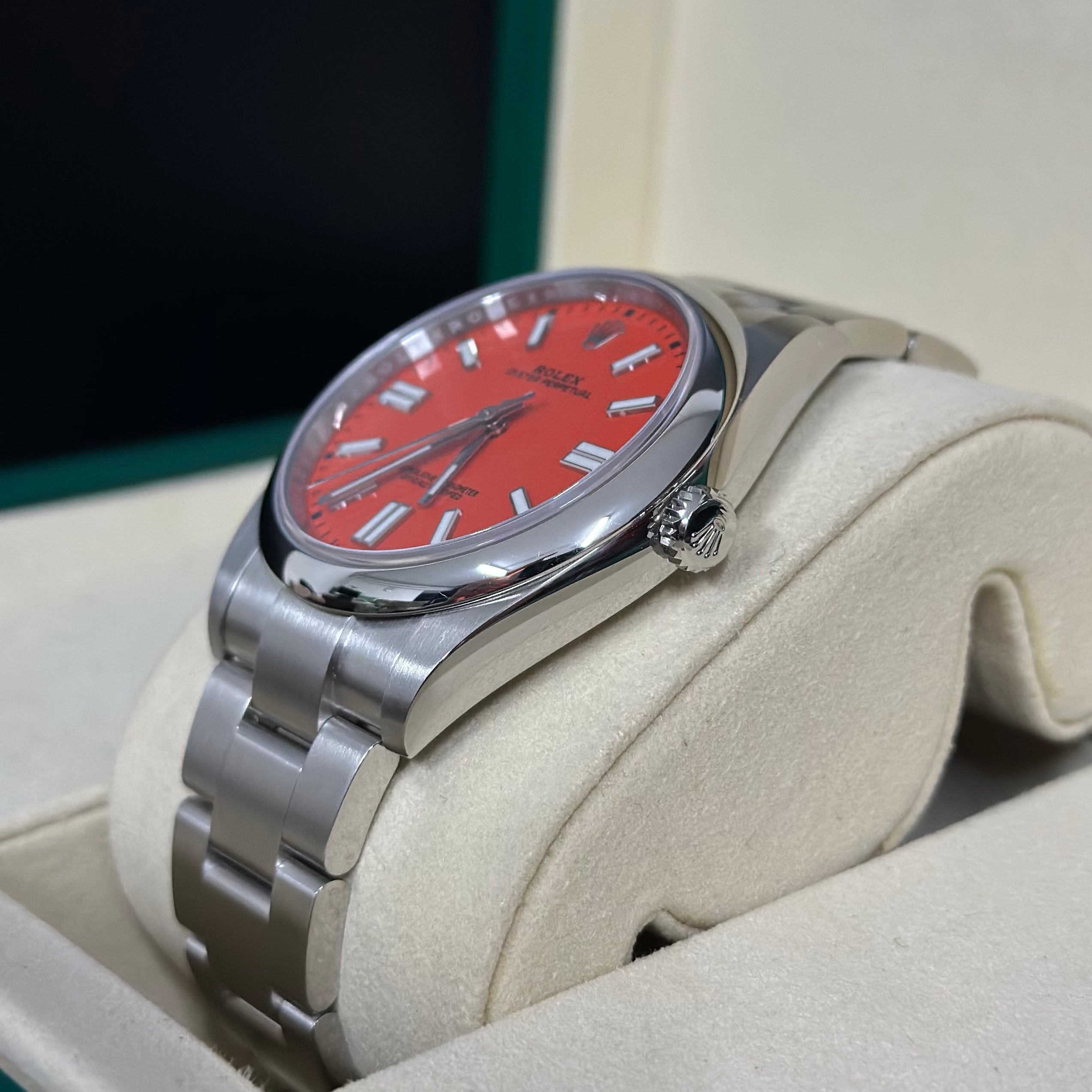 Rolex Oyster Perpetual 41 REF. 124300