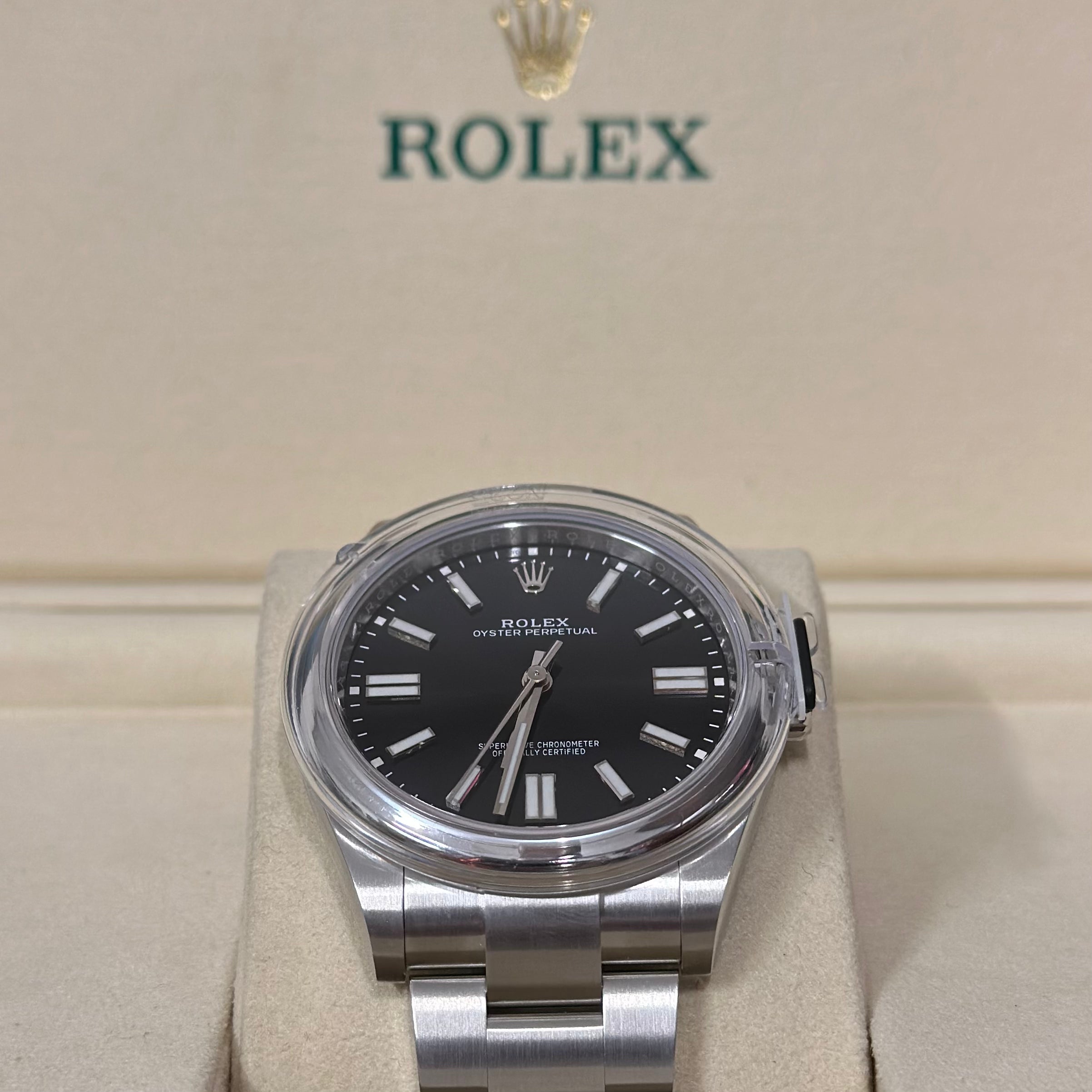 Rolex Oyster Perpetual 41 REF. 124300
