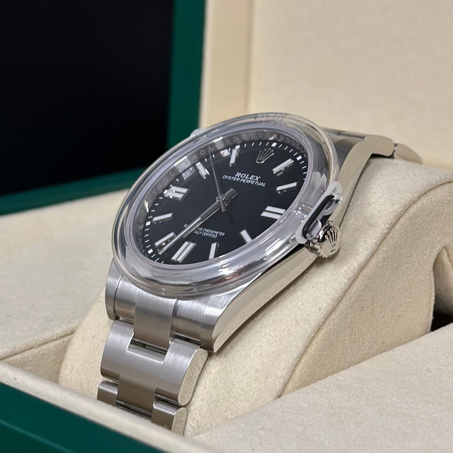 Rolex Oyster Perpetual 41 REF. 124300