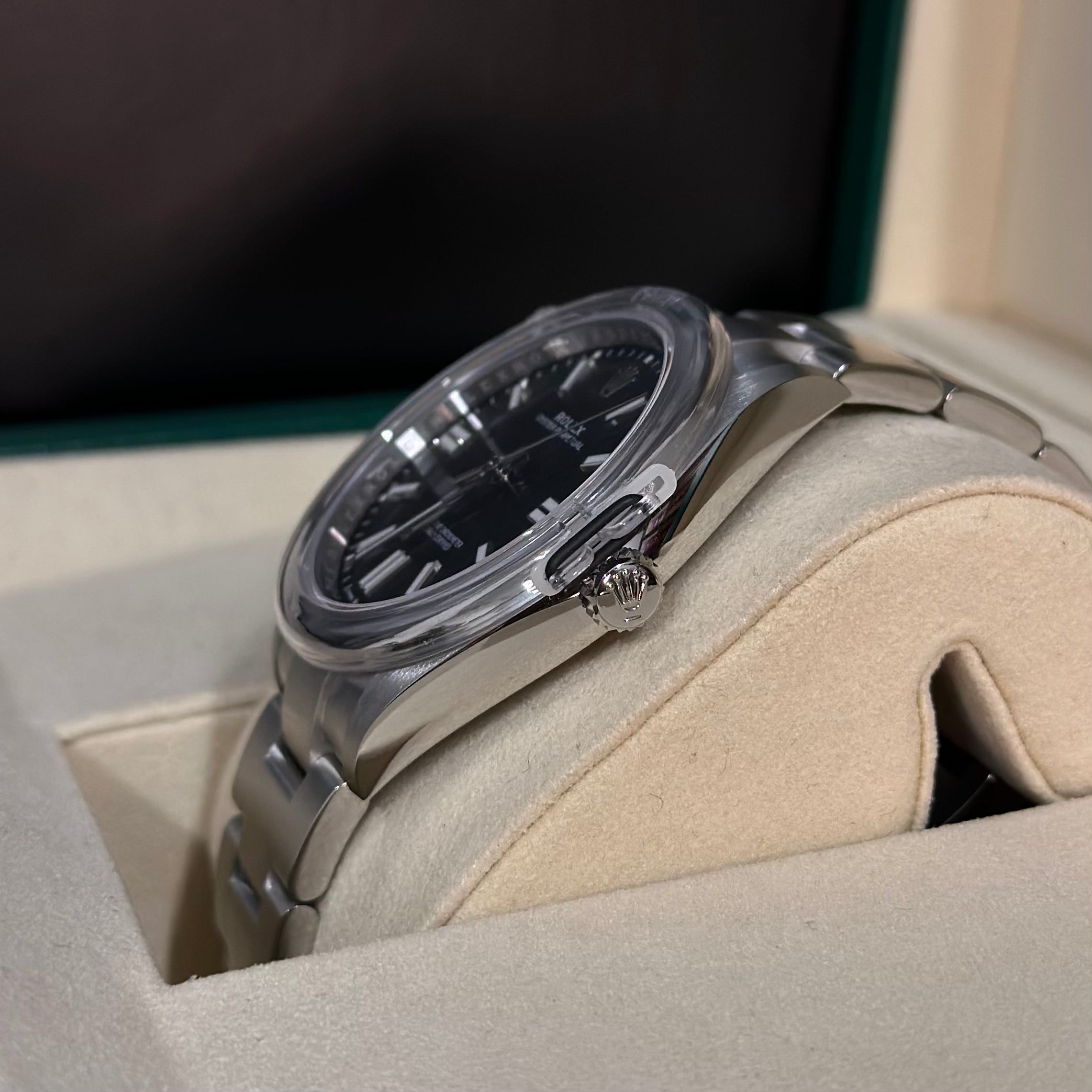 Rolex Oyster Perpetual 41 REF. 124300