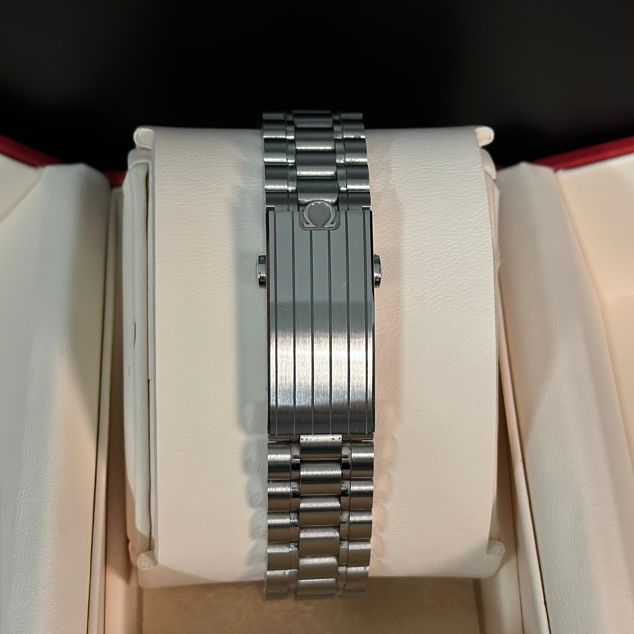 Omega Speedmaster Professional Moonwatch White REF. 310.30.42.50.04.001