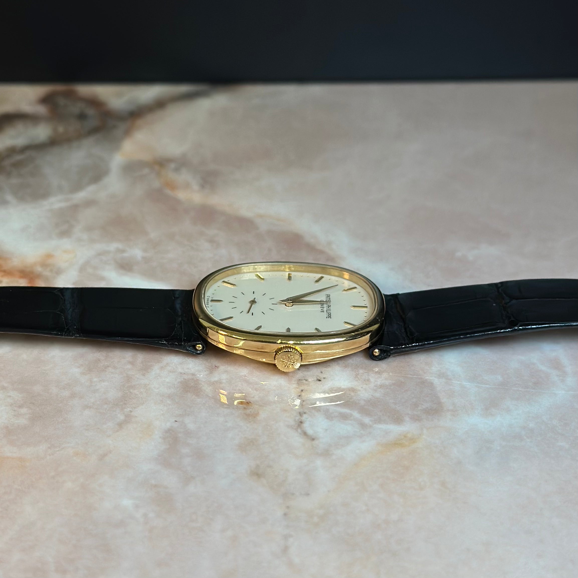 Patek Philippe Golden Ellipse REF. 3948