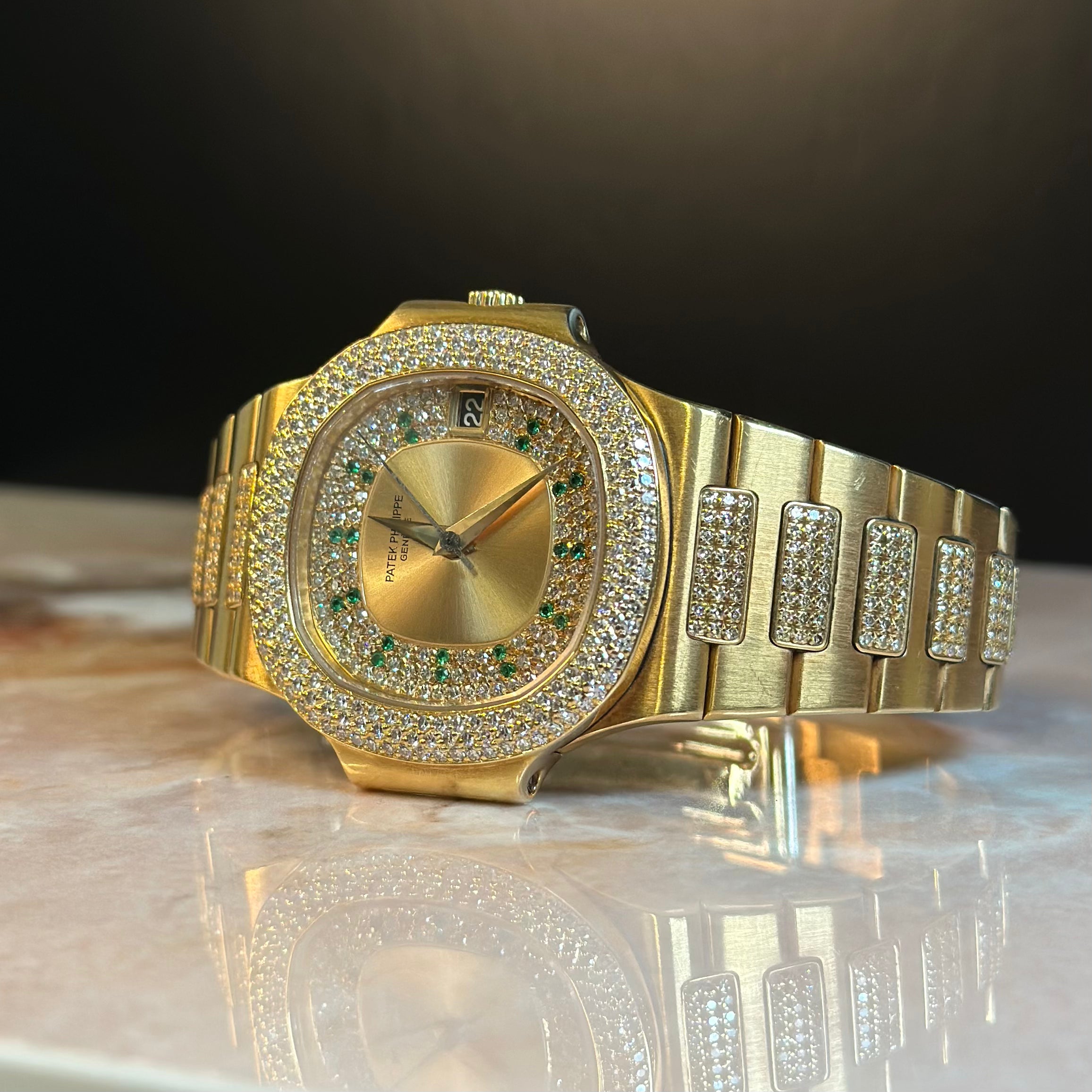 Patek Philippe Nautilus REF. 3800/105