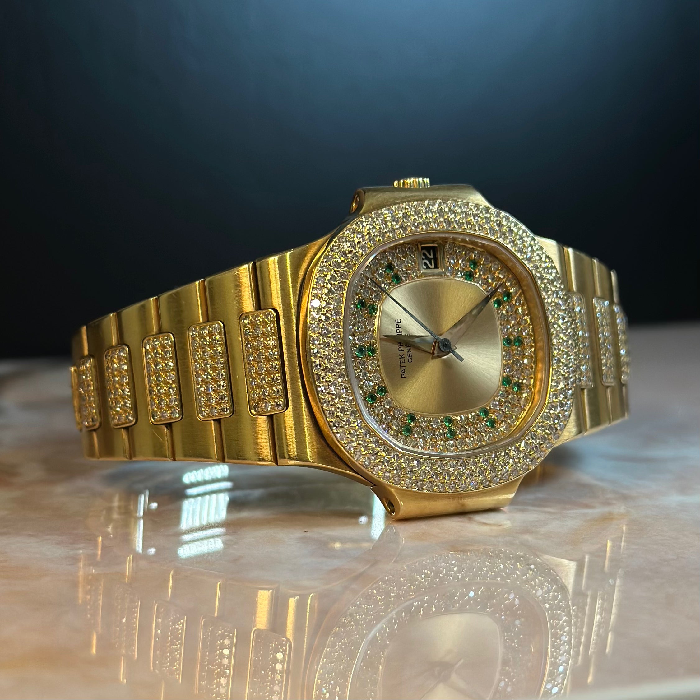 Patek Philippe Nautilus REF. 3800/105