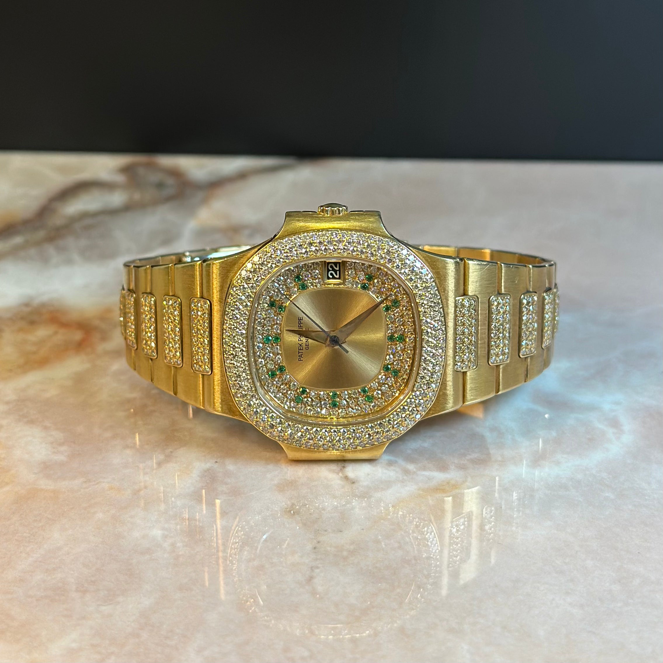 Patek Philippe Nautilus REF. 3800/105