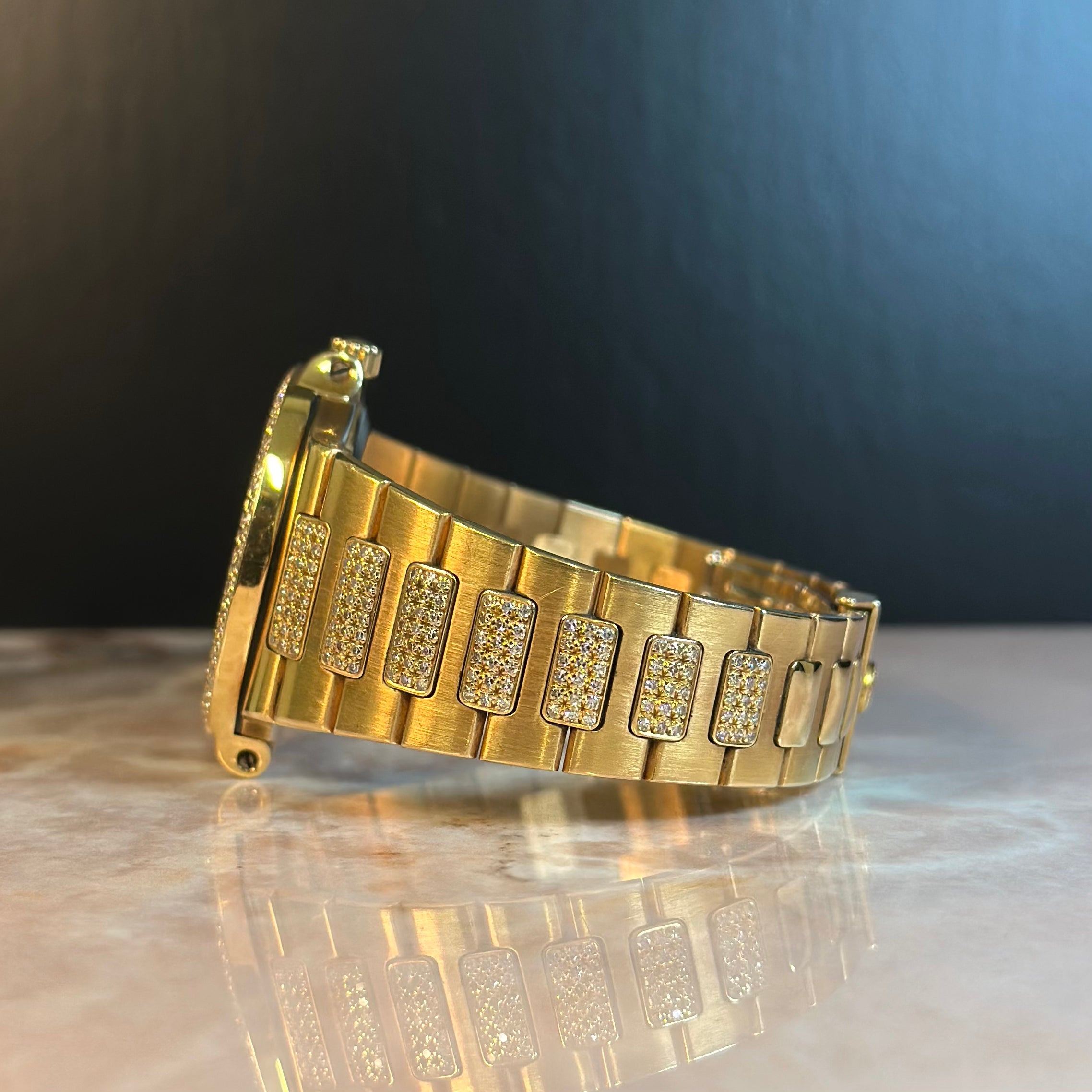 Patek Philippe Nautilus REF. 3800/105