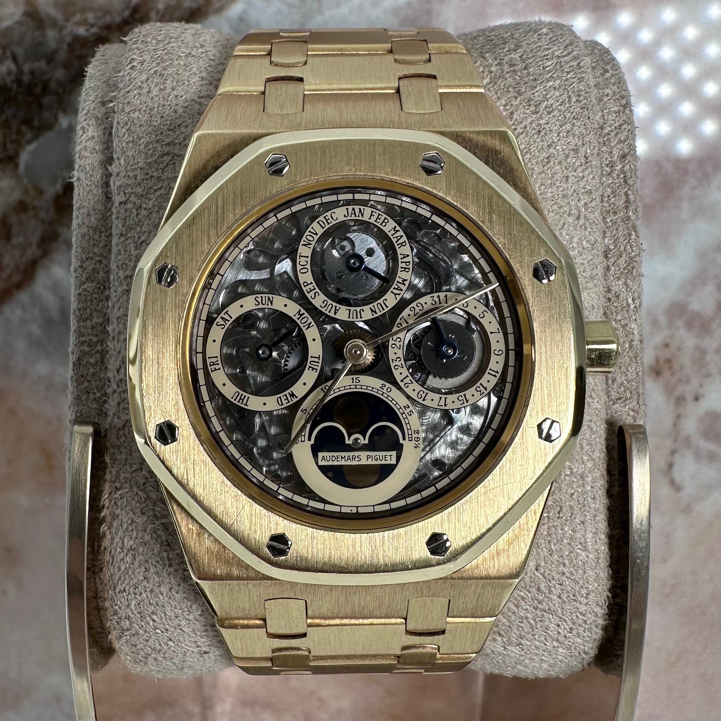 Royal Oak Perpetual Calendar Skeleton Dial REF. 25654BA