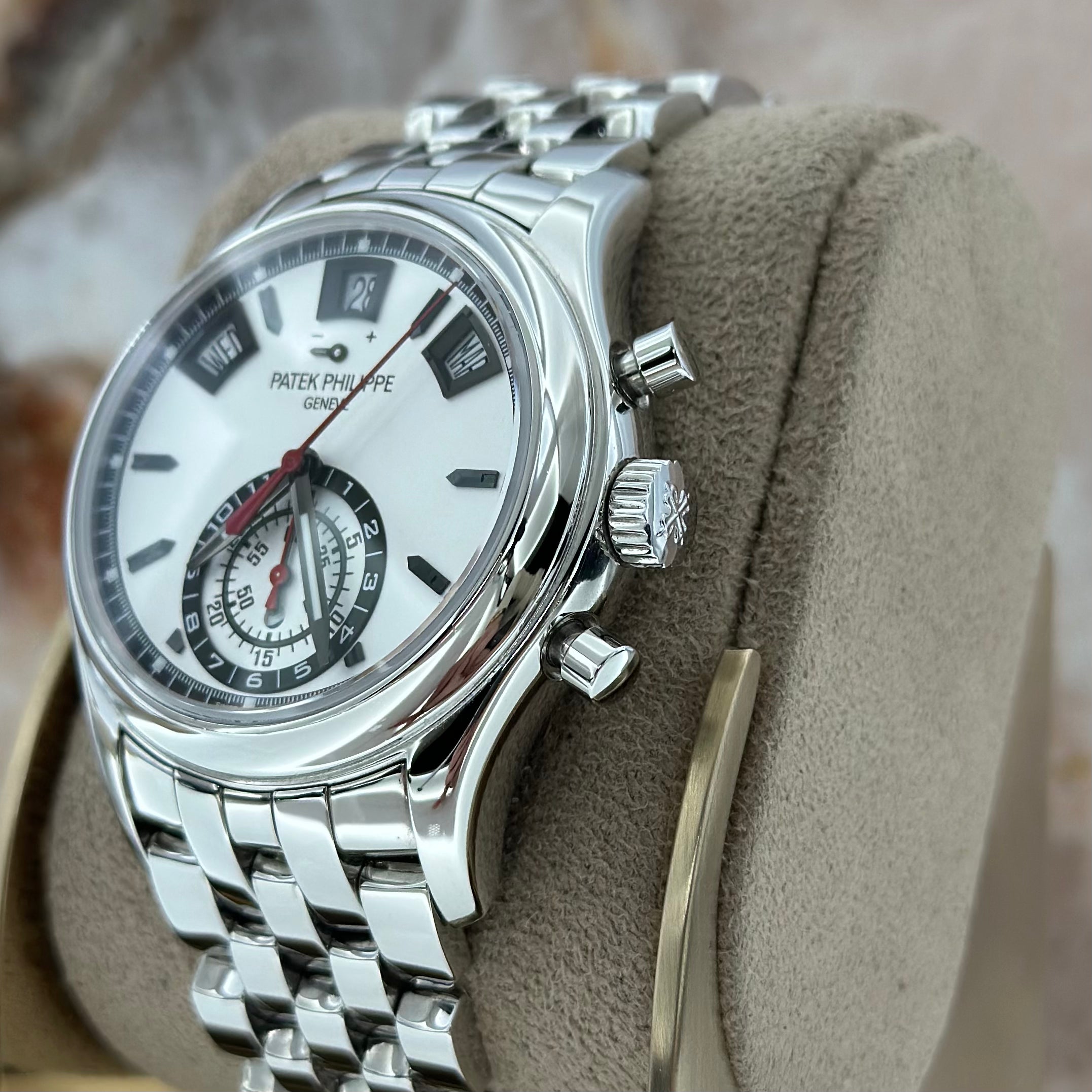 Annual Calendar Chronograph REF. 5960/1A