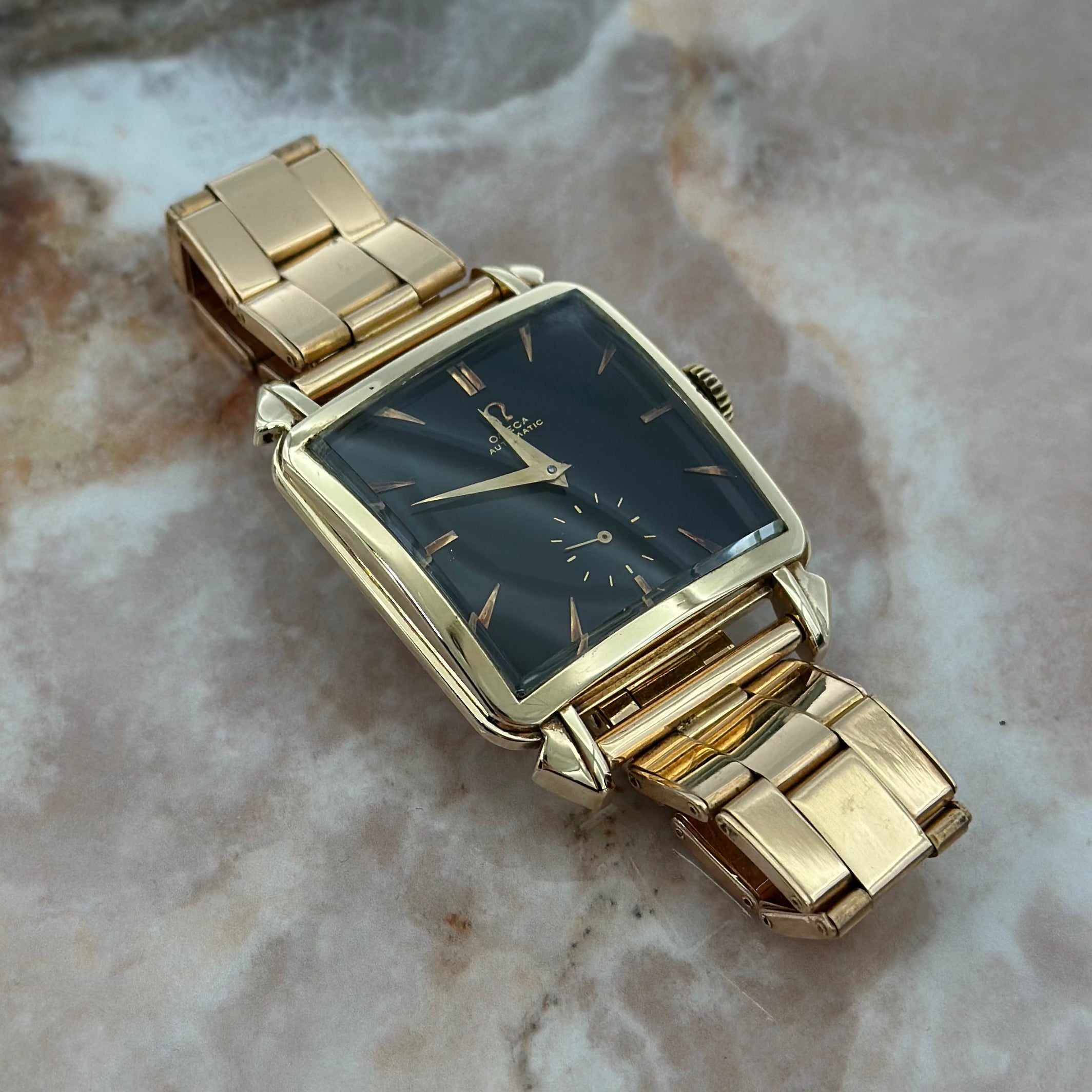 Omega Classic Vintage REF. 3903