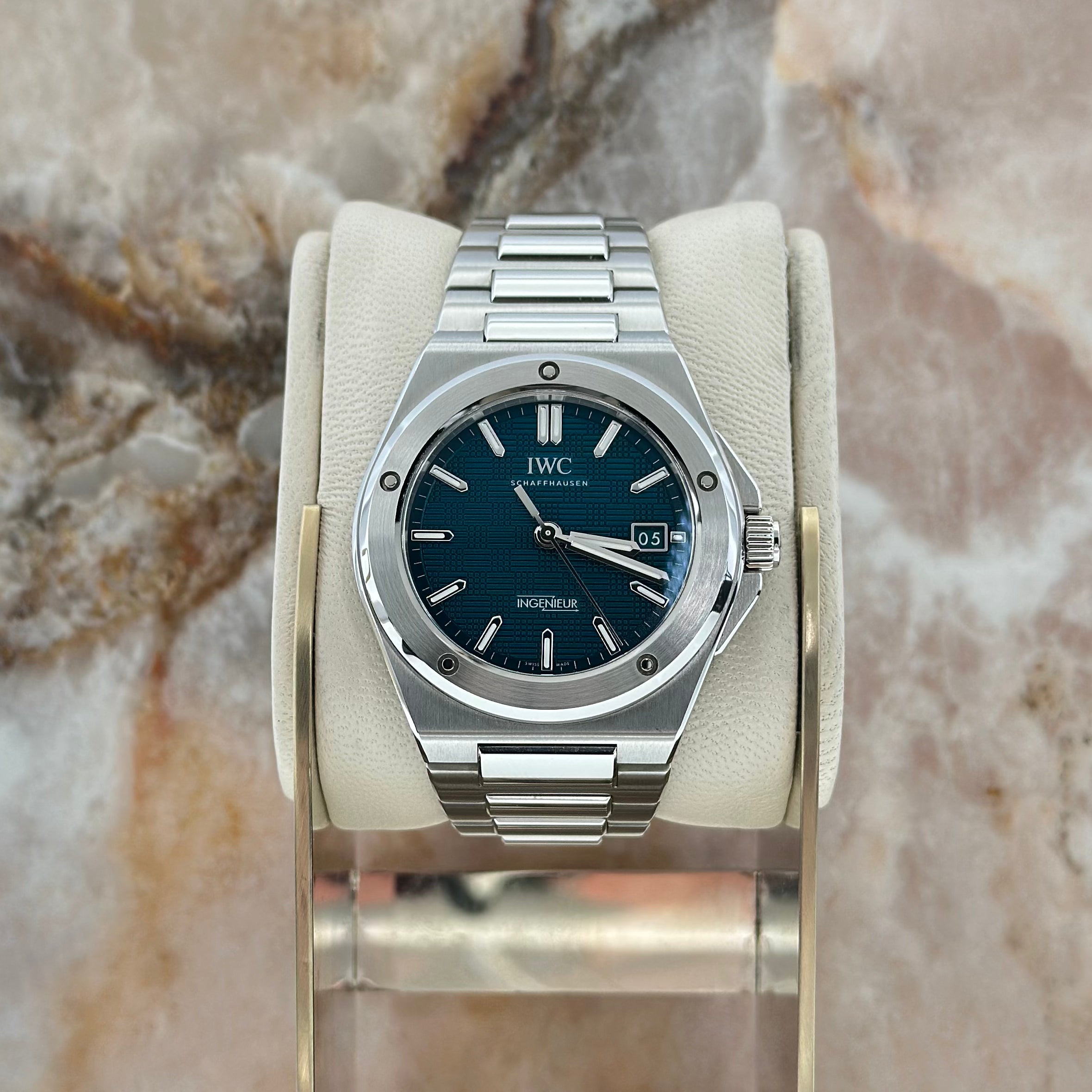 Ingenieur Automatic BOUTIQUE "AQUA" DIAL REF. IW328903