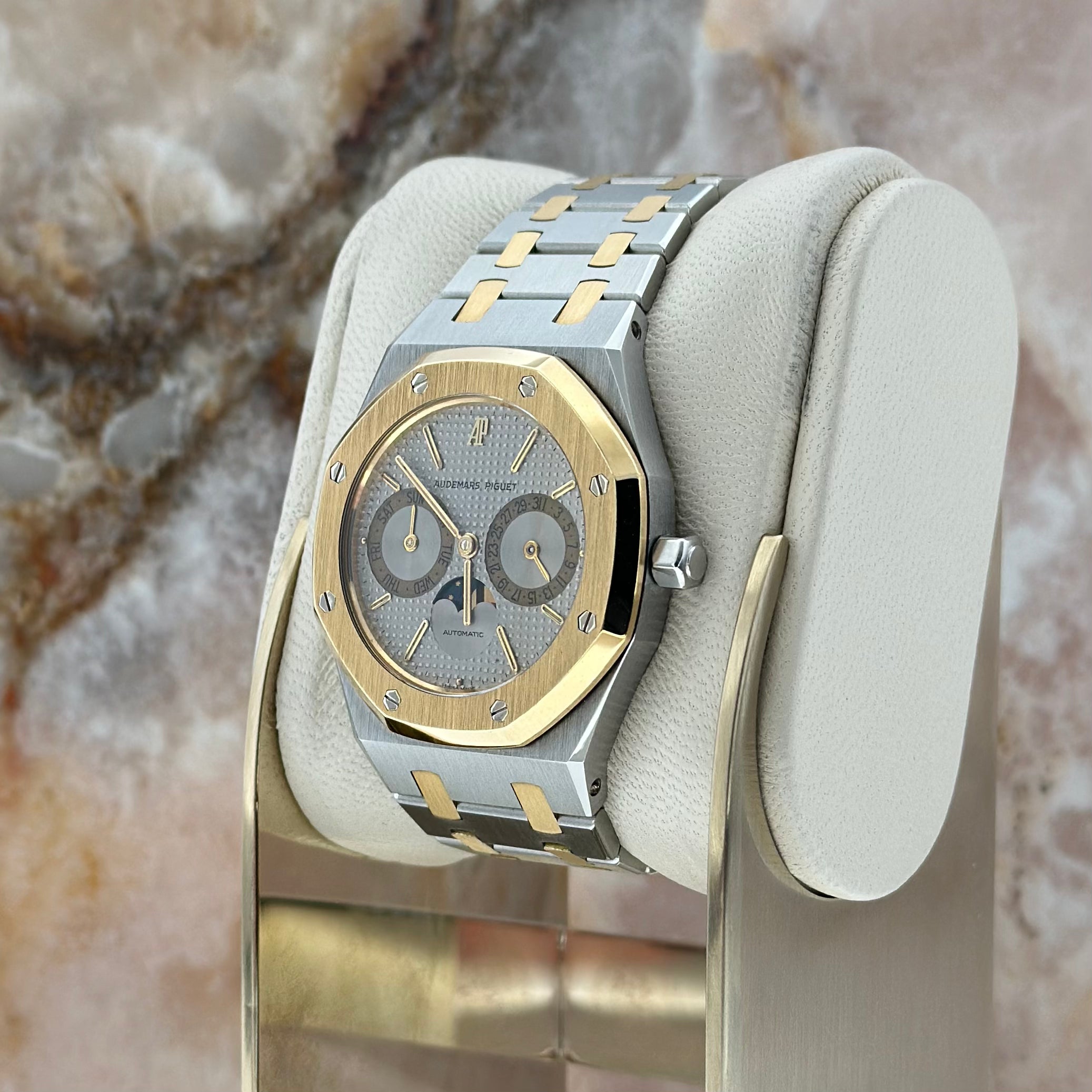 Royal Oak Day-Date REF. 25594SA