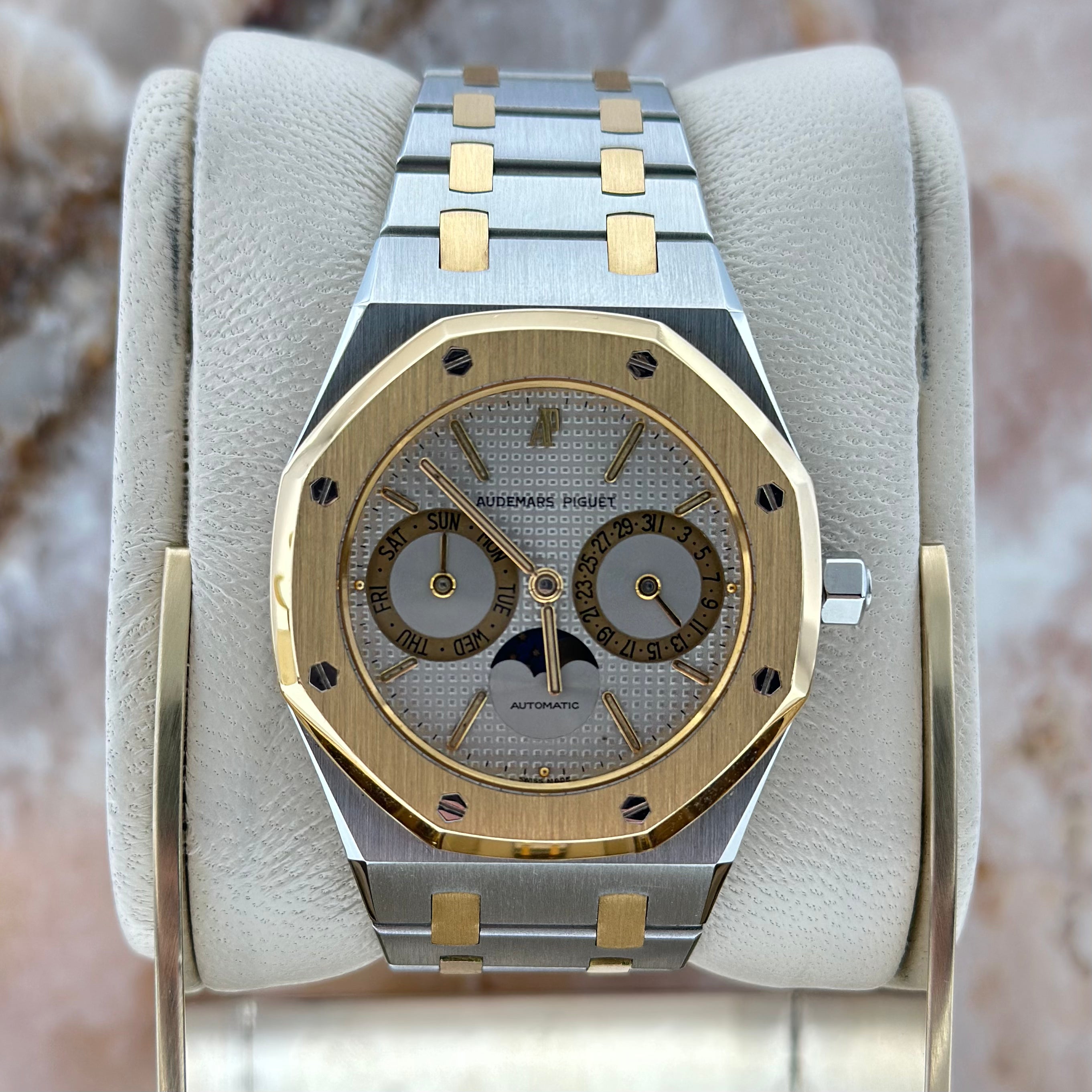 Royal Oak Day-Date REF. 25594SA