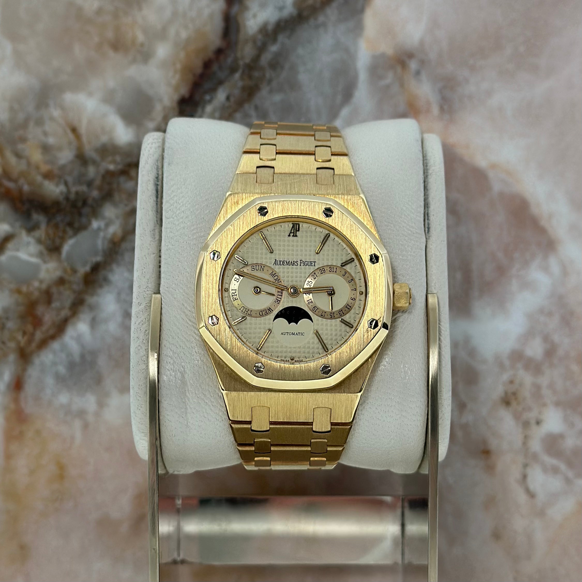 Audemars Piguet Royal Oak Day-Date REF. 25594BA