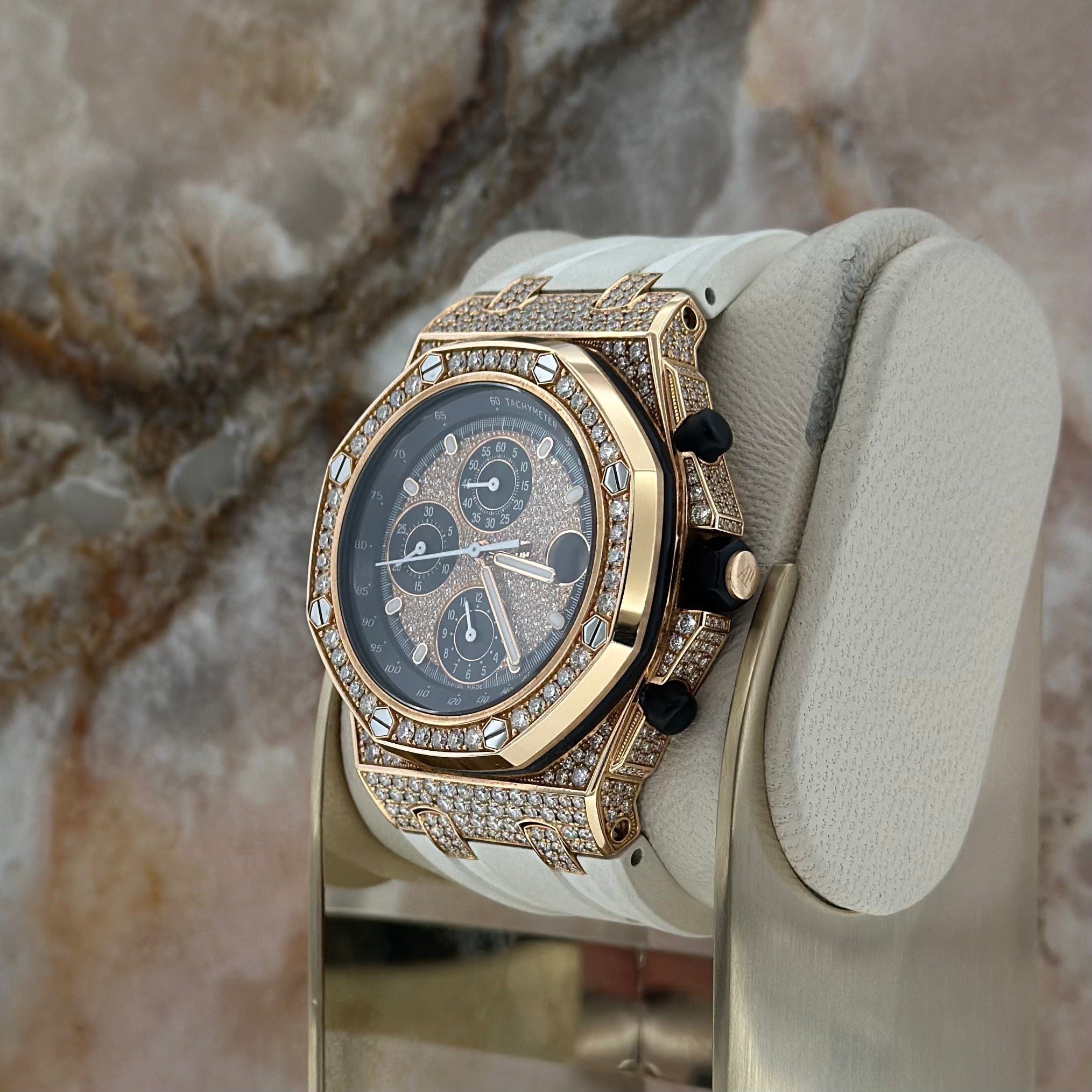 Royal Oak Offshore Factory Diamond Set REF. 26067OR.ZZ.D002CR.01