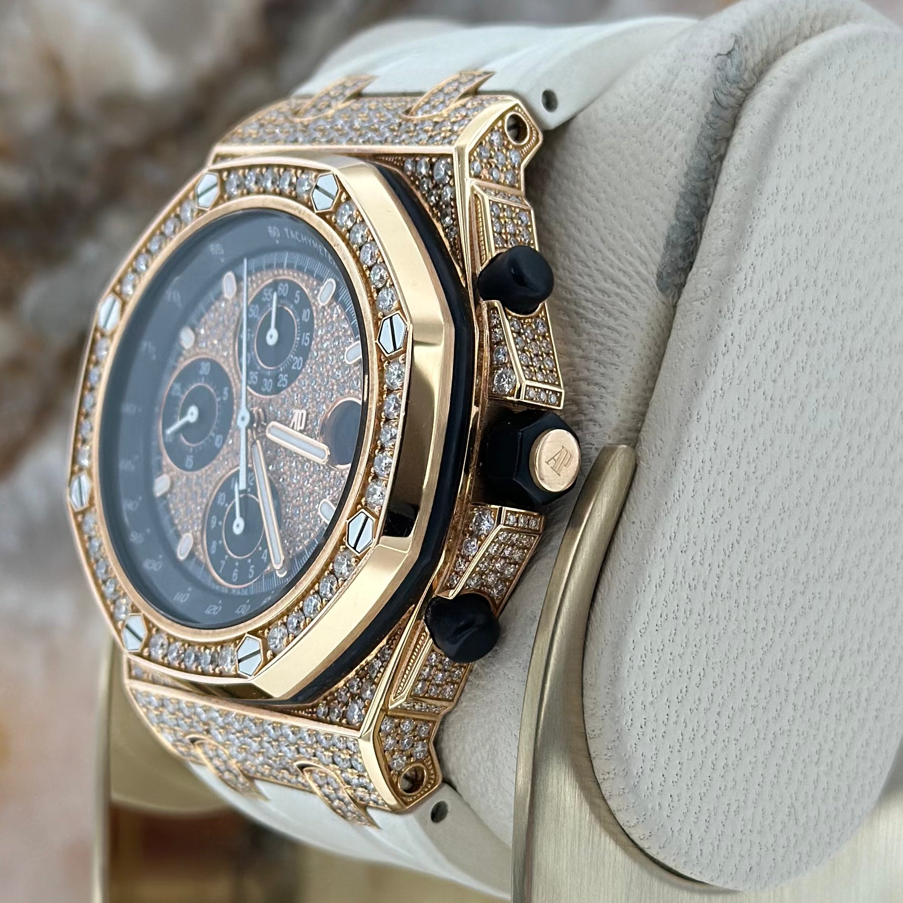 Juego de diamantes de fábrica Royal Oak Offshore REF. 26067OR.ZZ