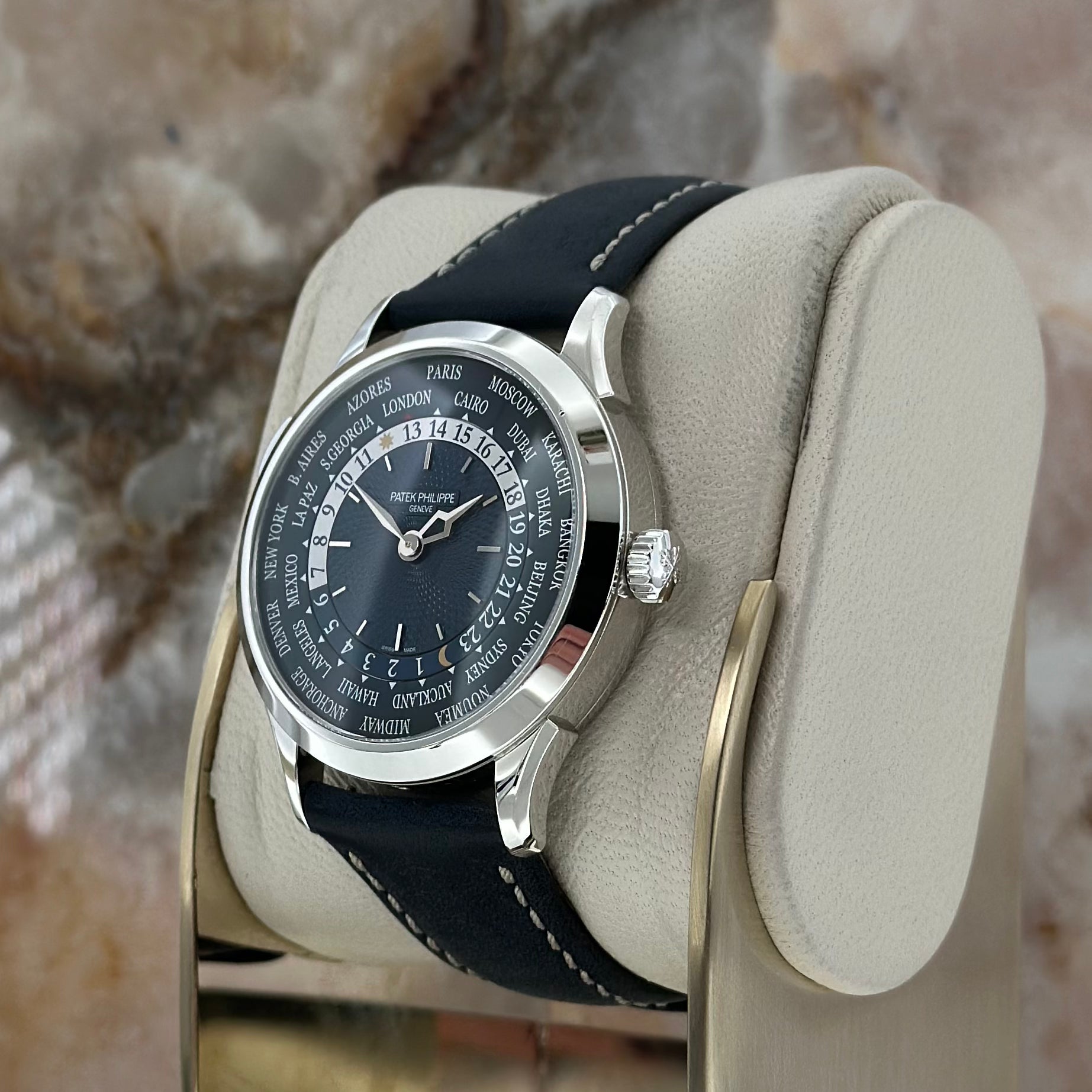 Patek Philippe World Time REF. 5230P-001