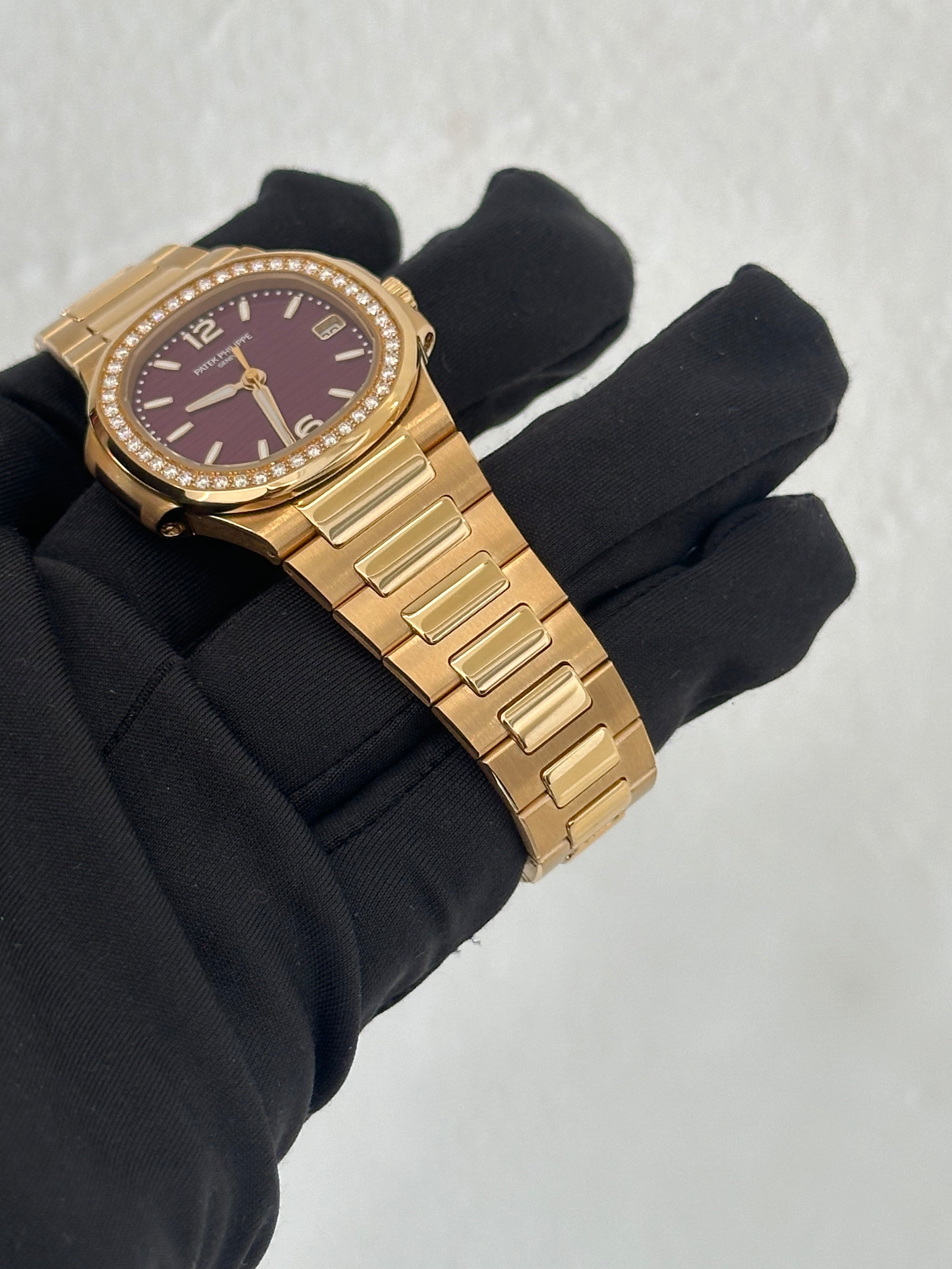 Nautilus REF. 7010 FULL SET
