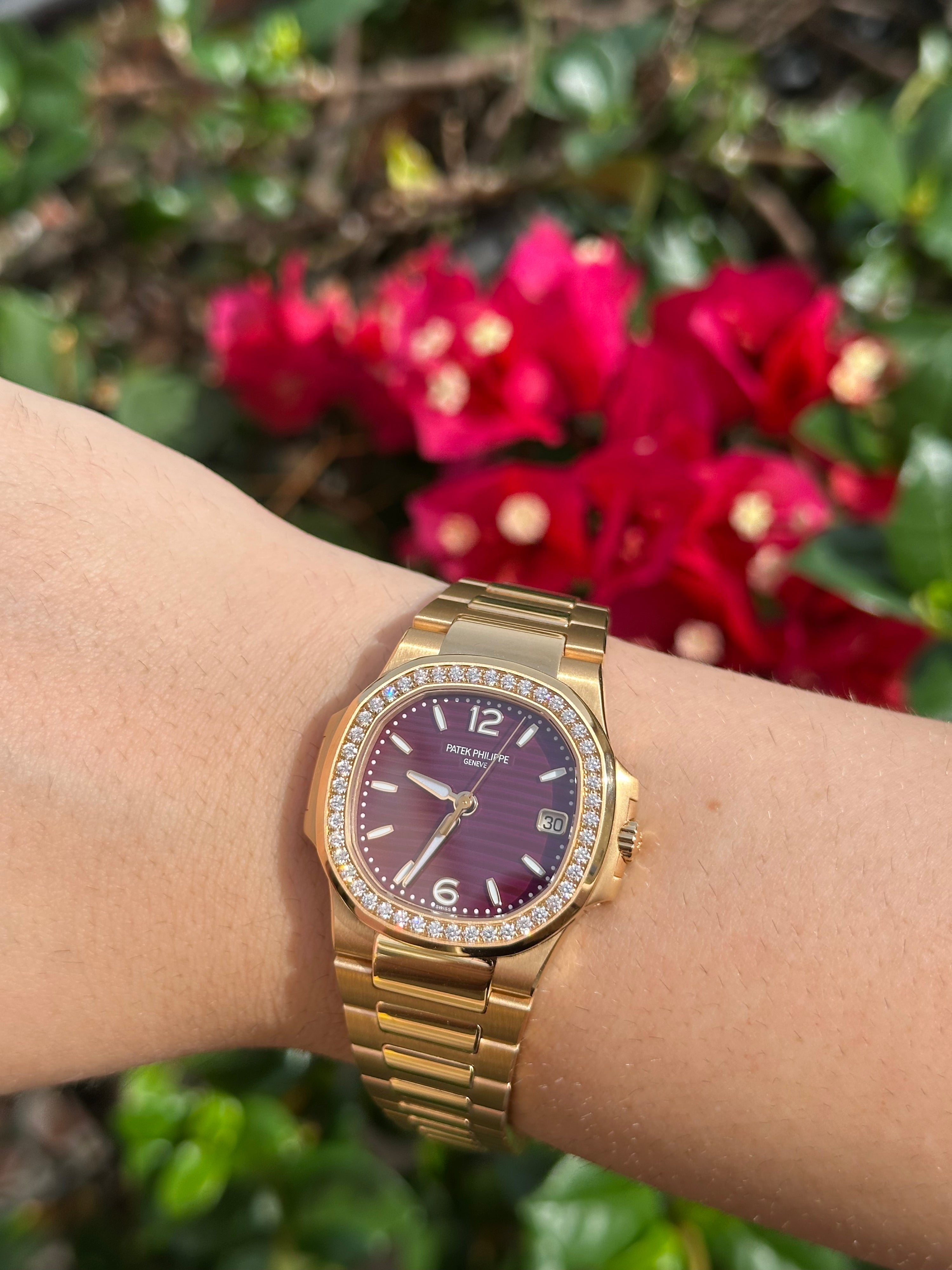 Nautilus REF. 7010 FULL SET