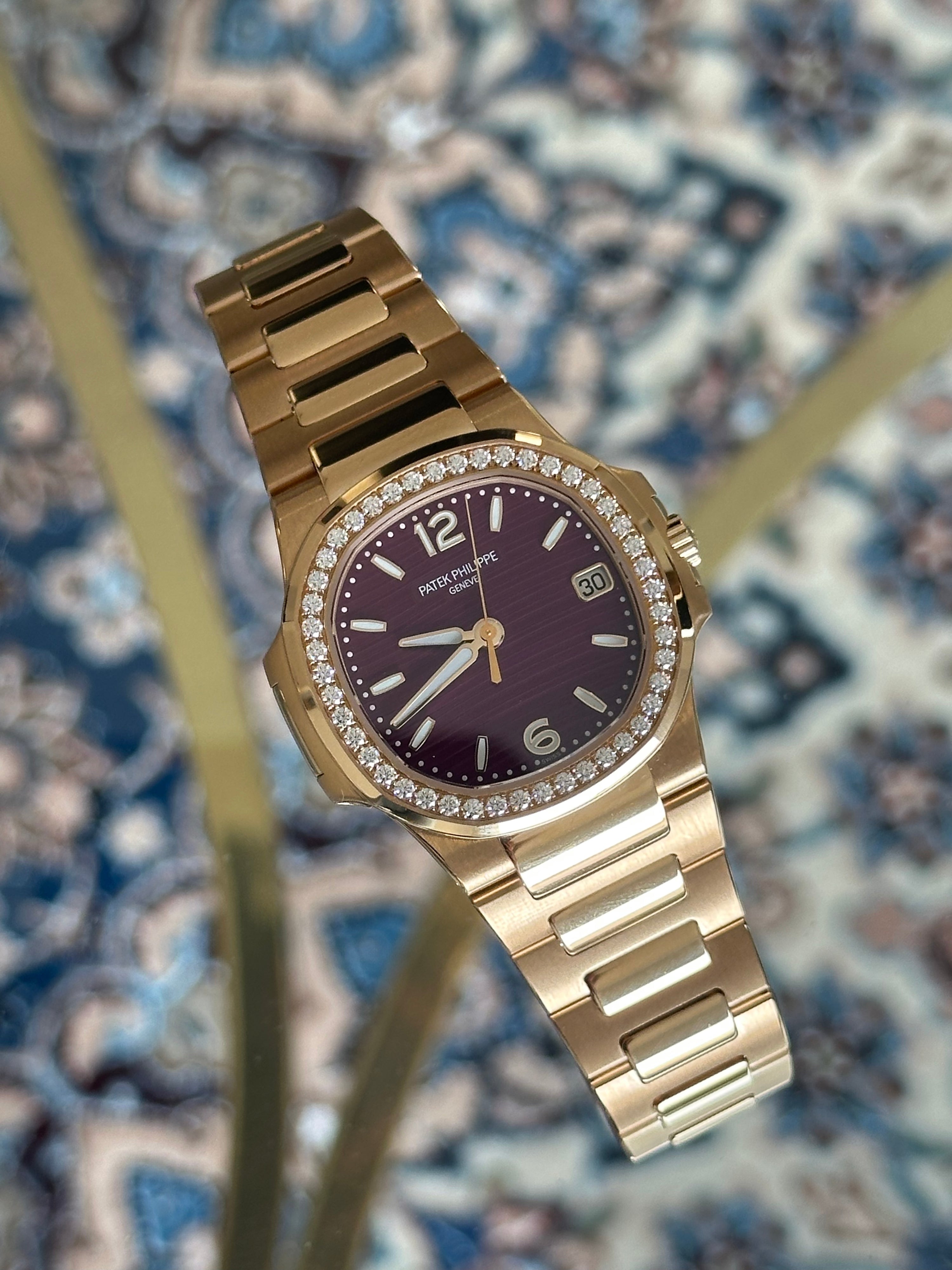 Nautilus REF. 7010 FULL SET