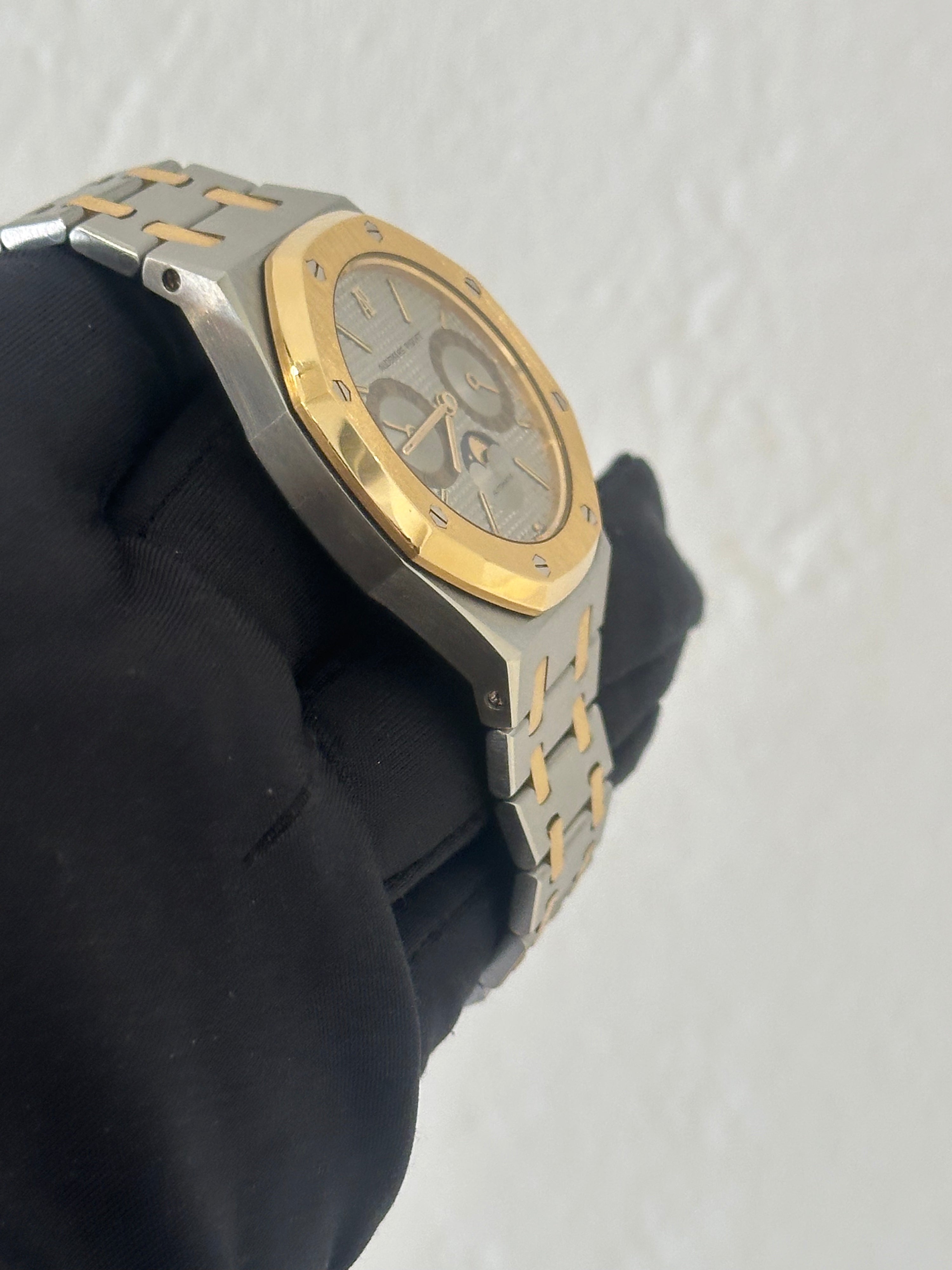 Royal Oak Day-Date REF. 25594SA