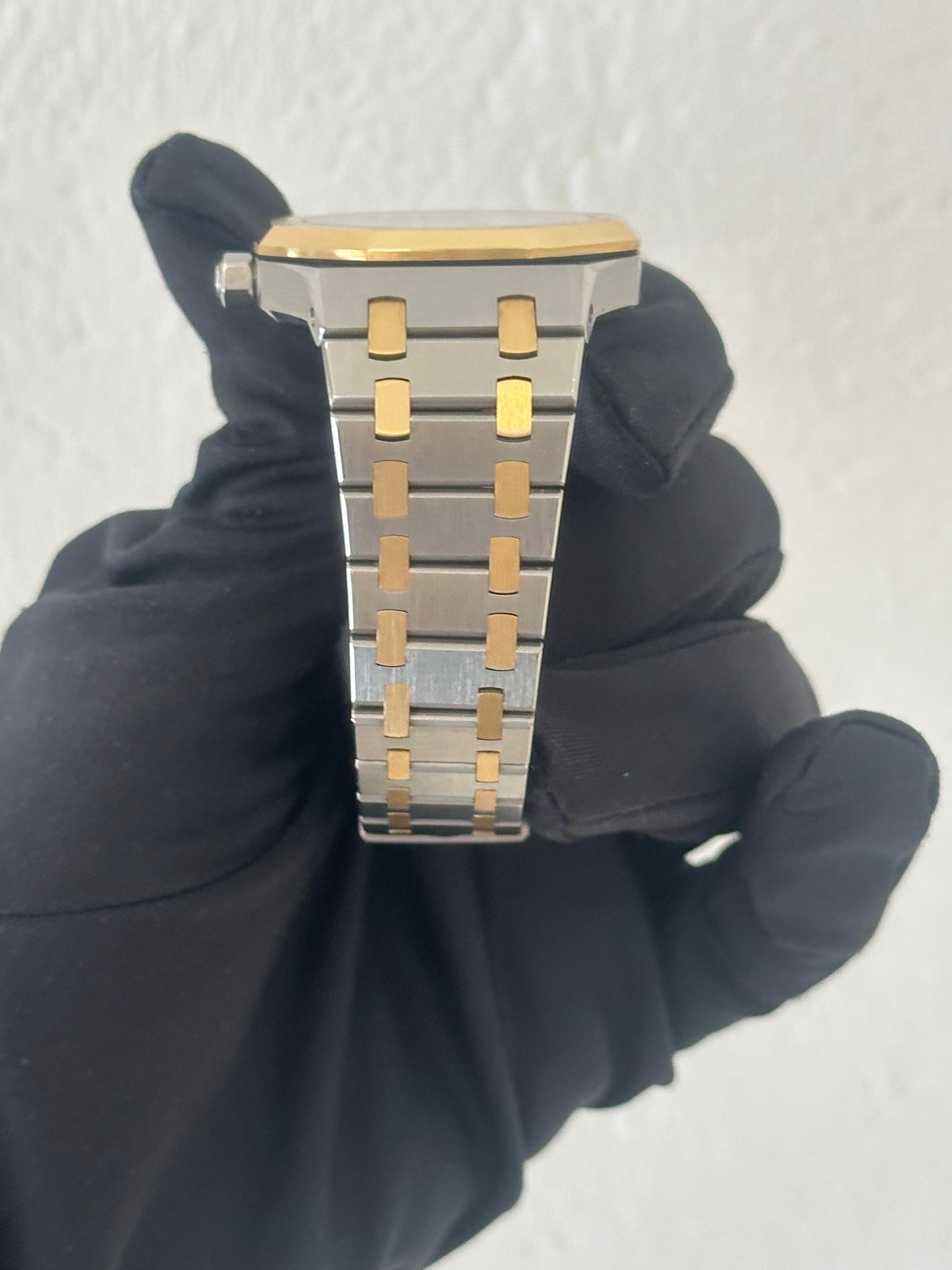 Royal Oak Day-Date REF. 25594SA