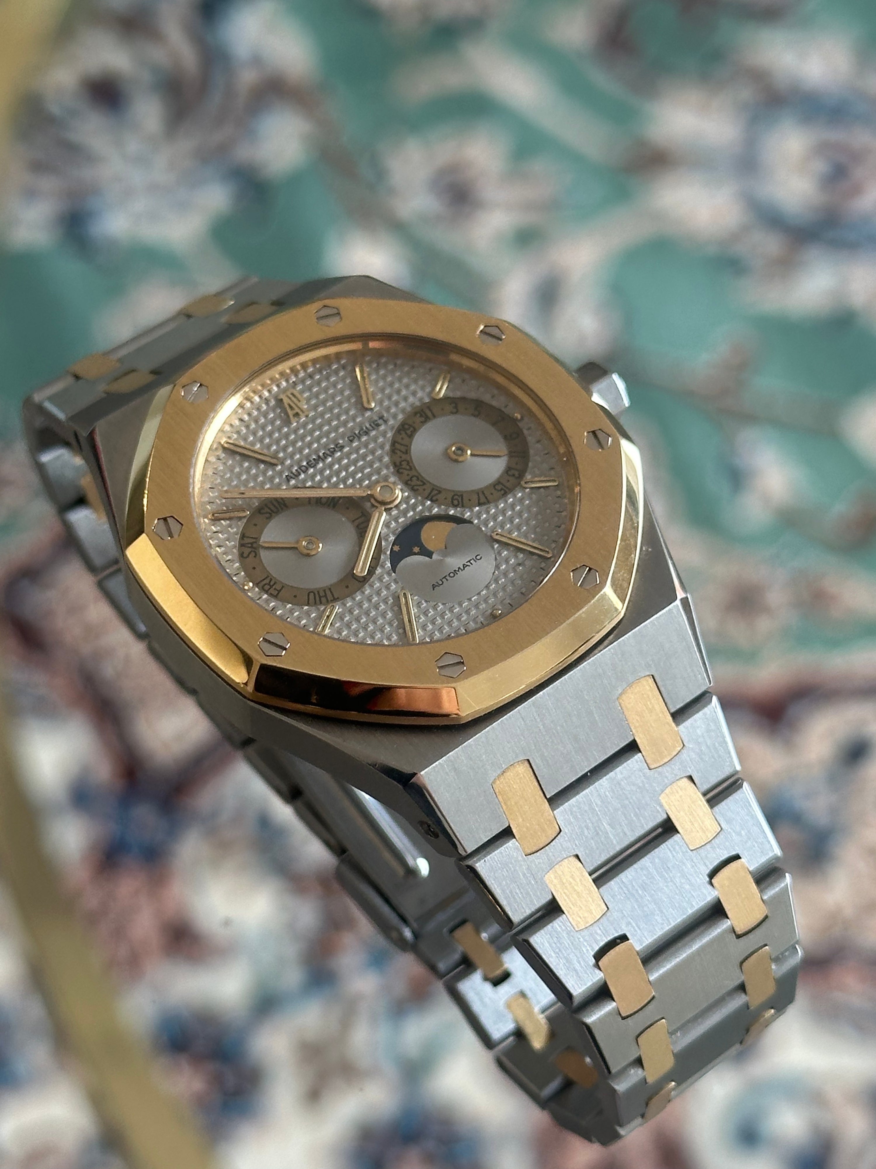 Royal Oak Day-Date REF. 25594SA