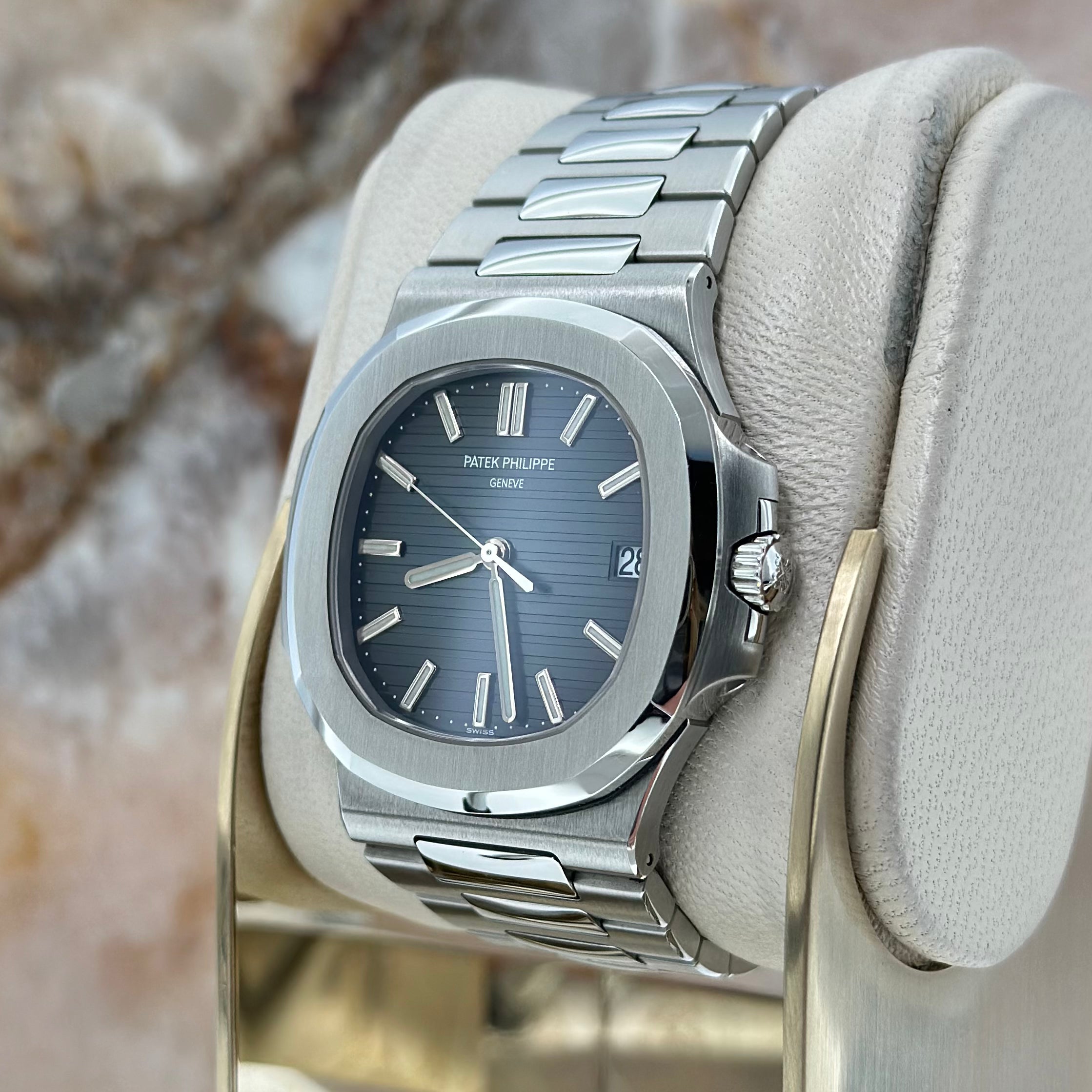 Patek Philippe Nautilus REF. 5711/1A-010