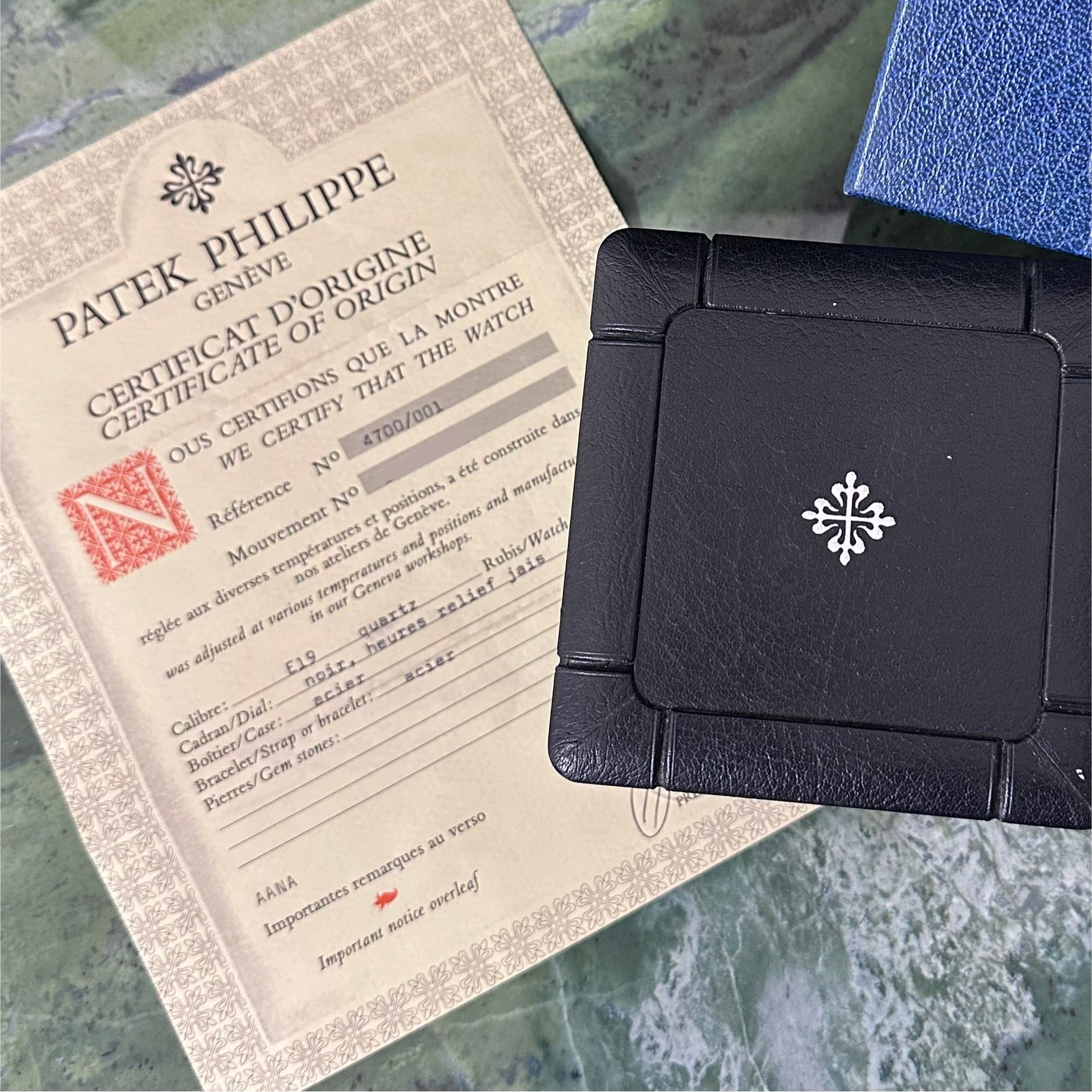 Patek Philippe Nautilus REF. 4700/001