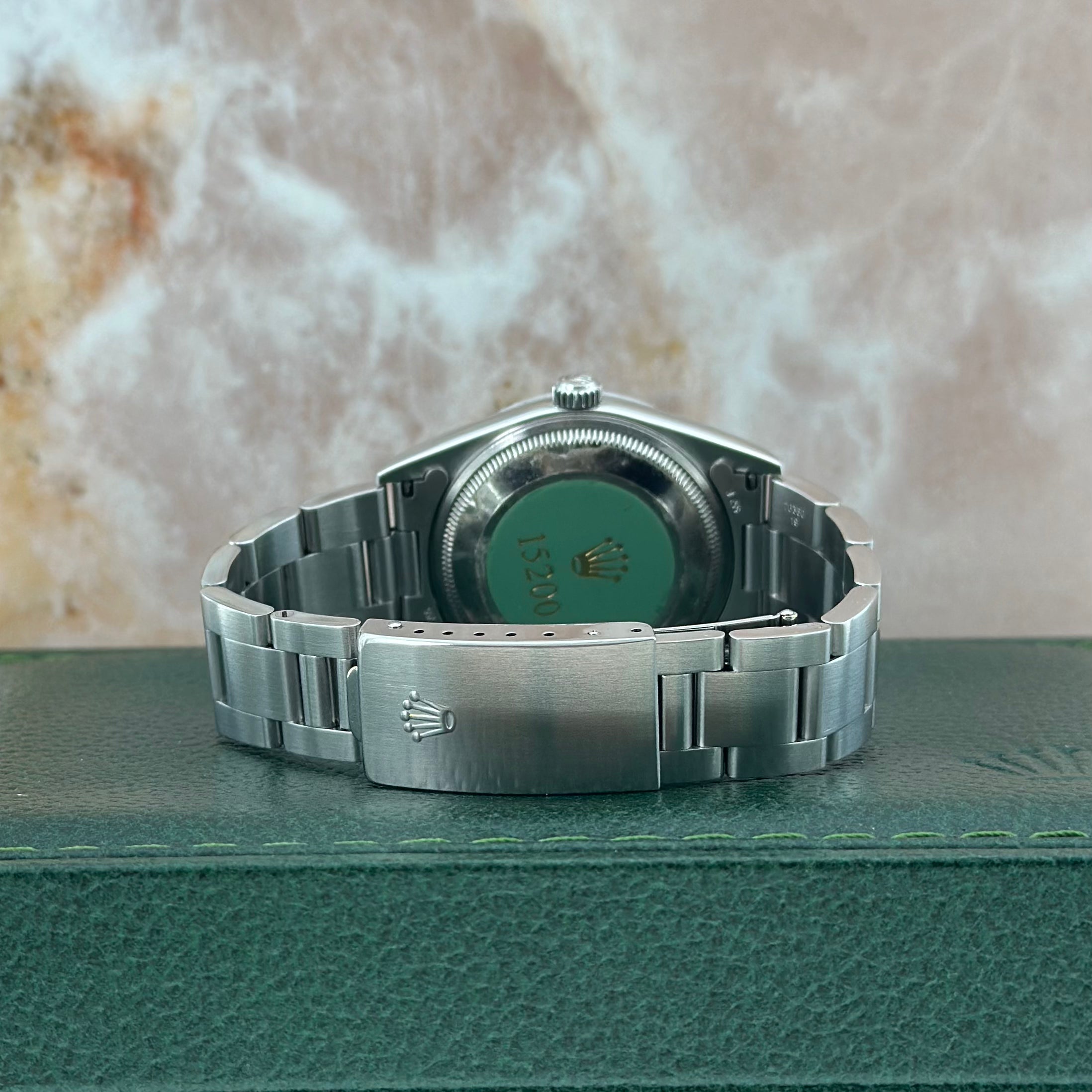 Rolex Oyster Perpetual Date REF. 15200