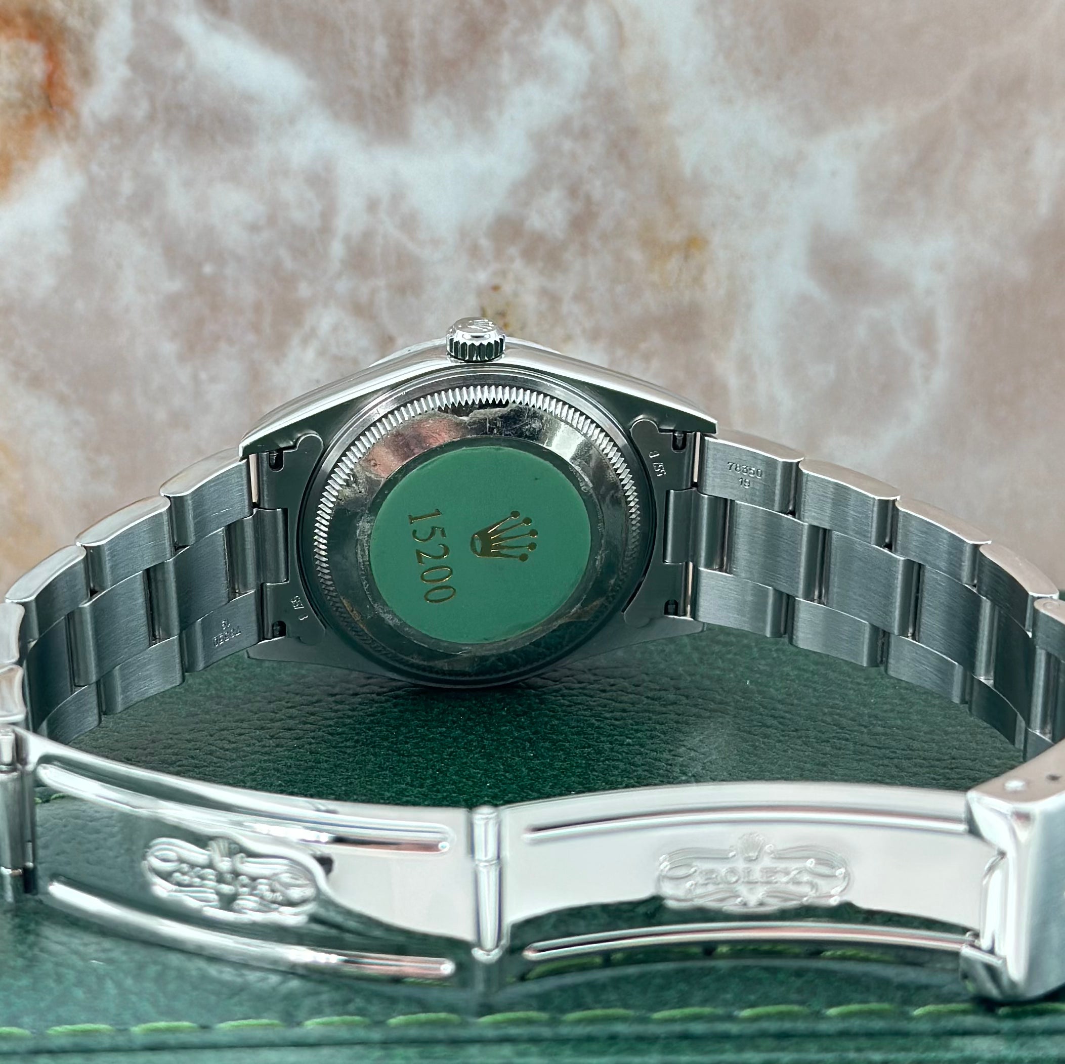 Rolex Oyster Perpetual Date REF. 15200