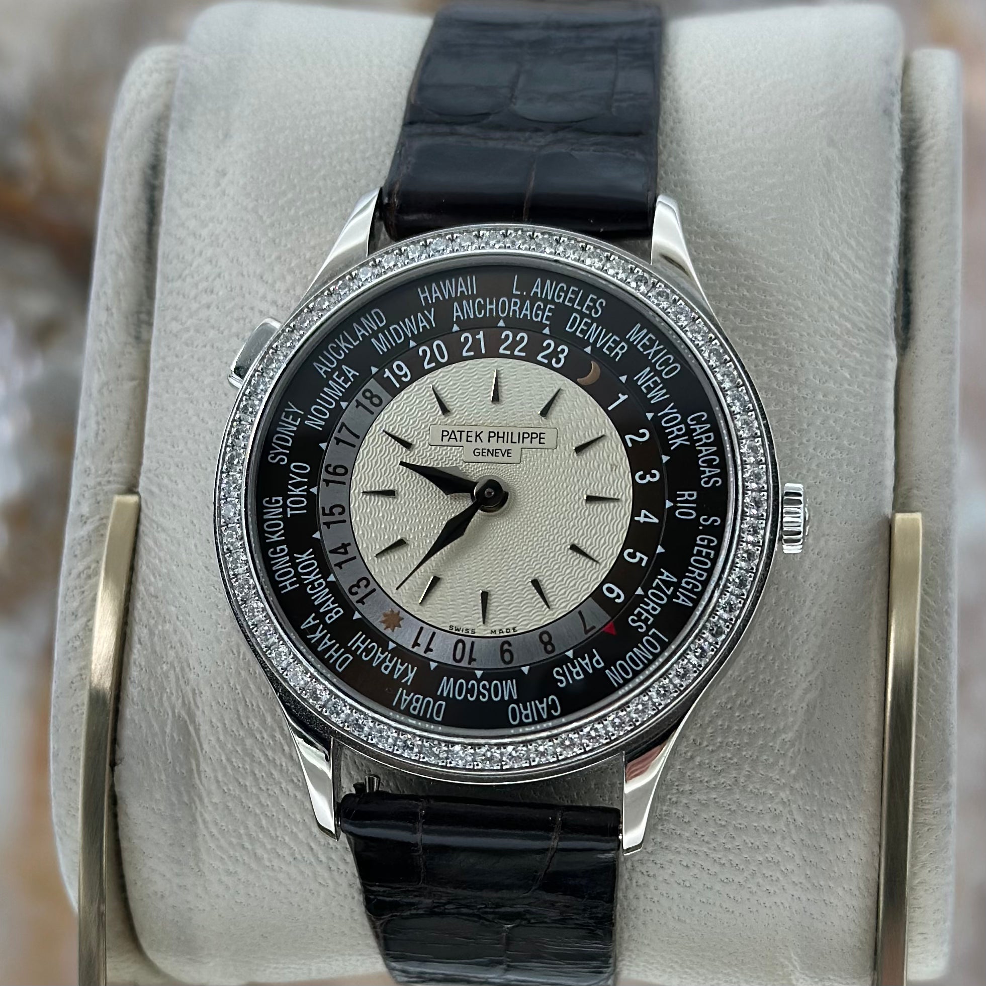 World Time REF. 7130G-001
