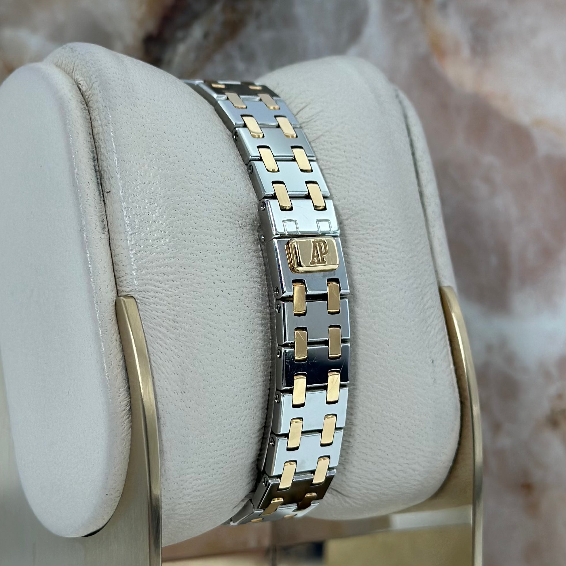 Audemars Piguet Royal Oak Lady REF. 67370SA