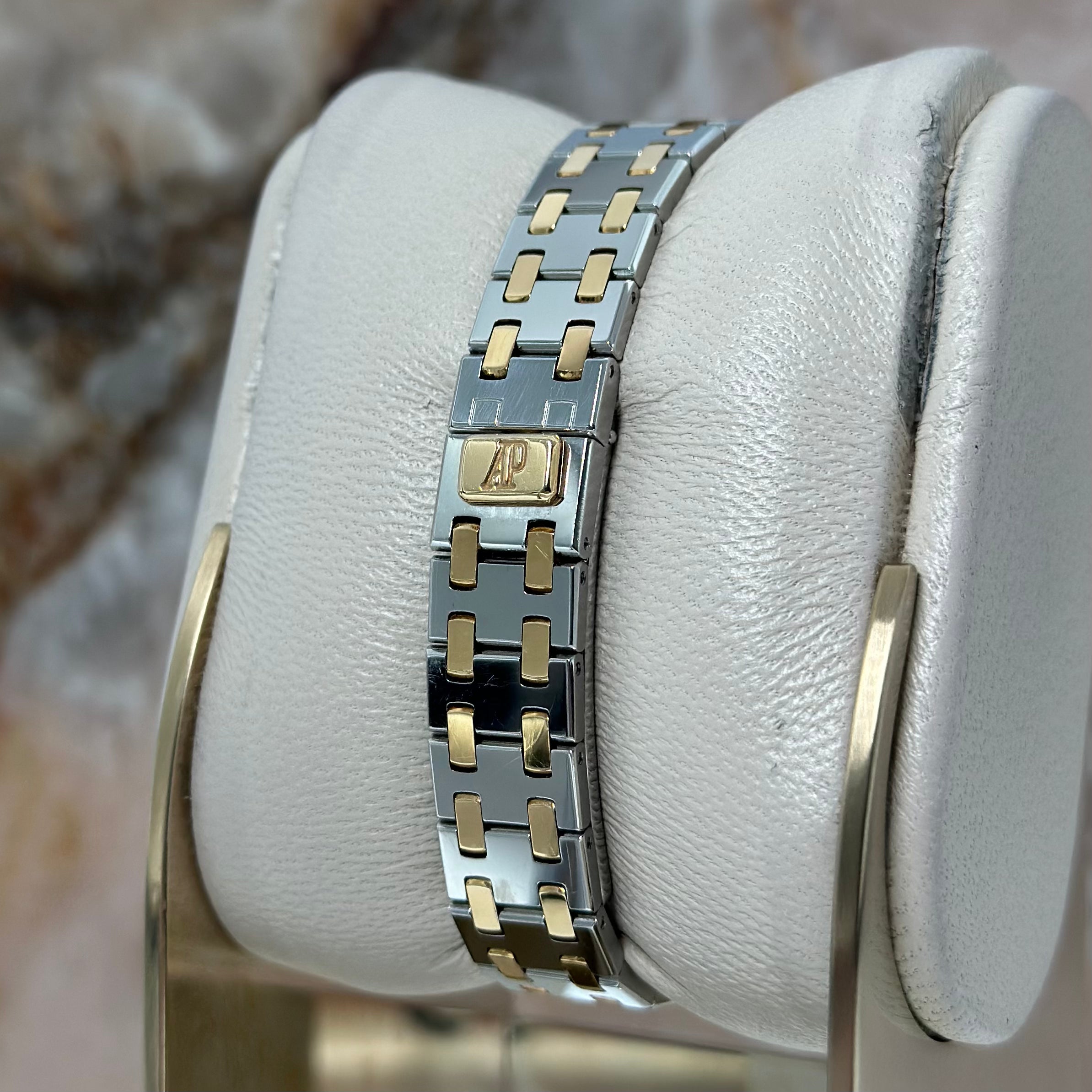 Audemars Piguet Royal Oak Lady REF. 67370SA