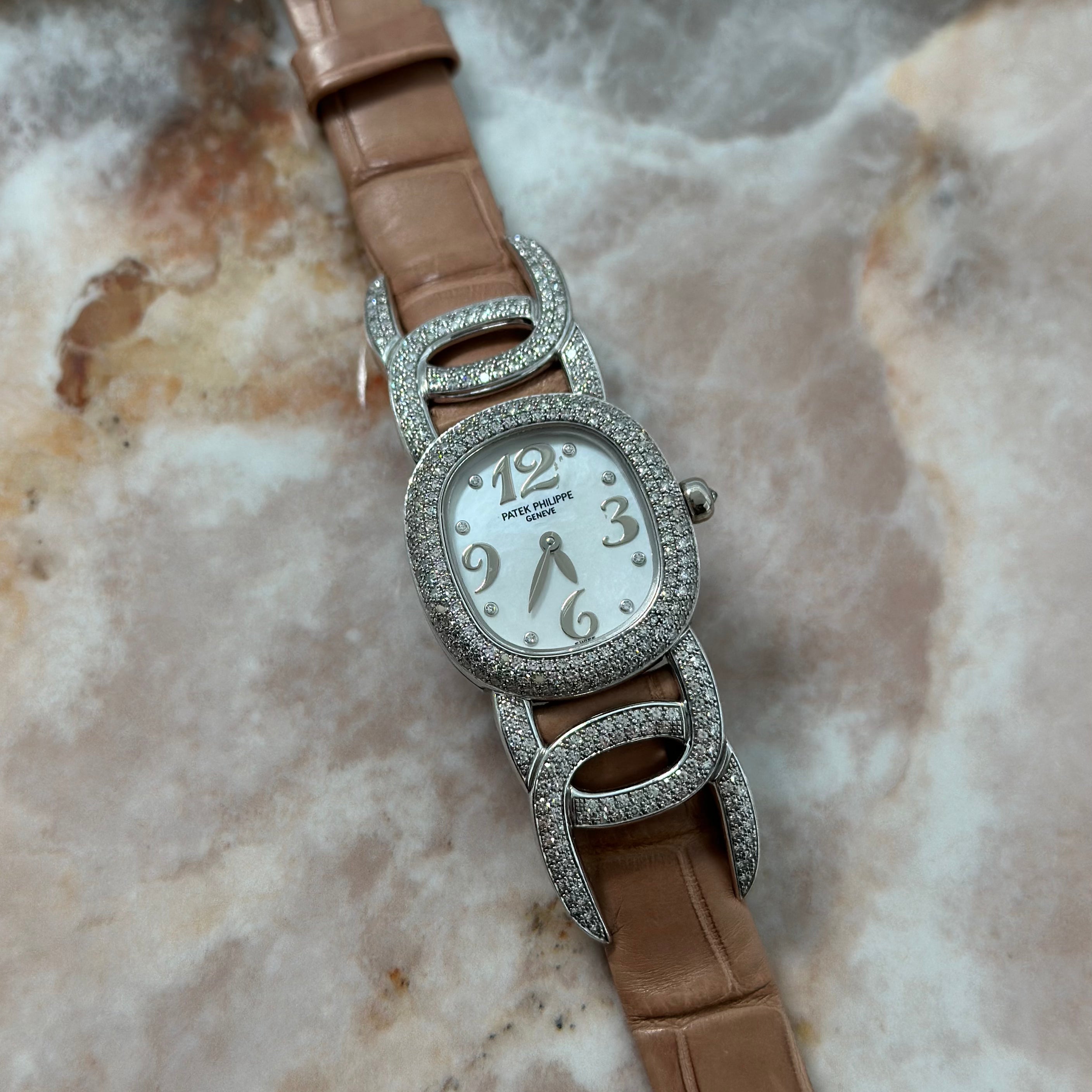 Patek Philippe Golden Ellipse REF. 4832G