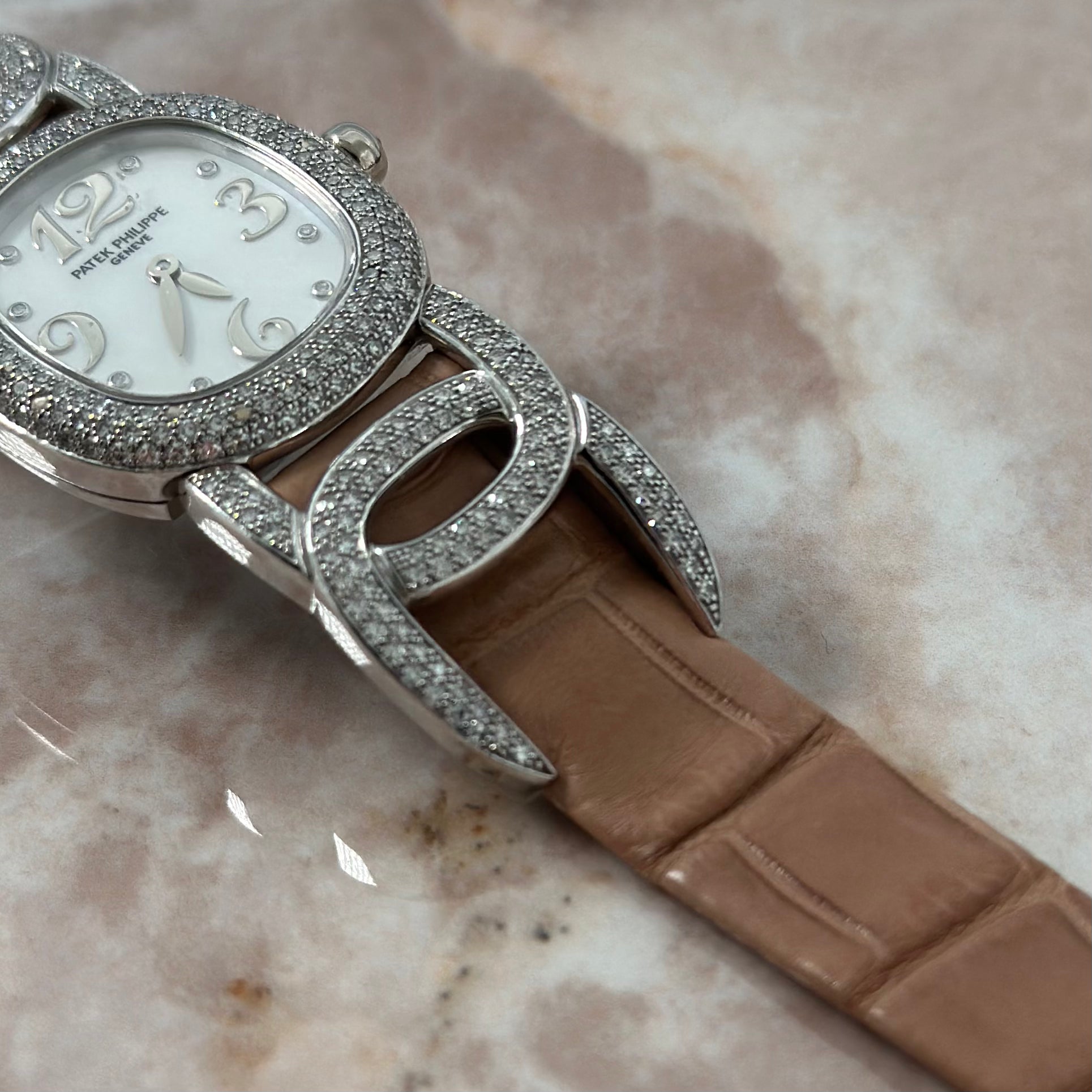 Patek Philippe Golden Ellipse REF. 4832G