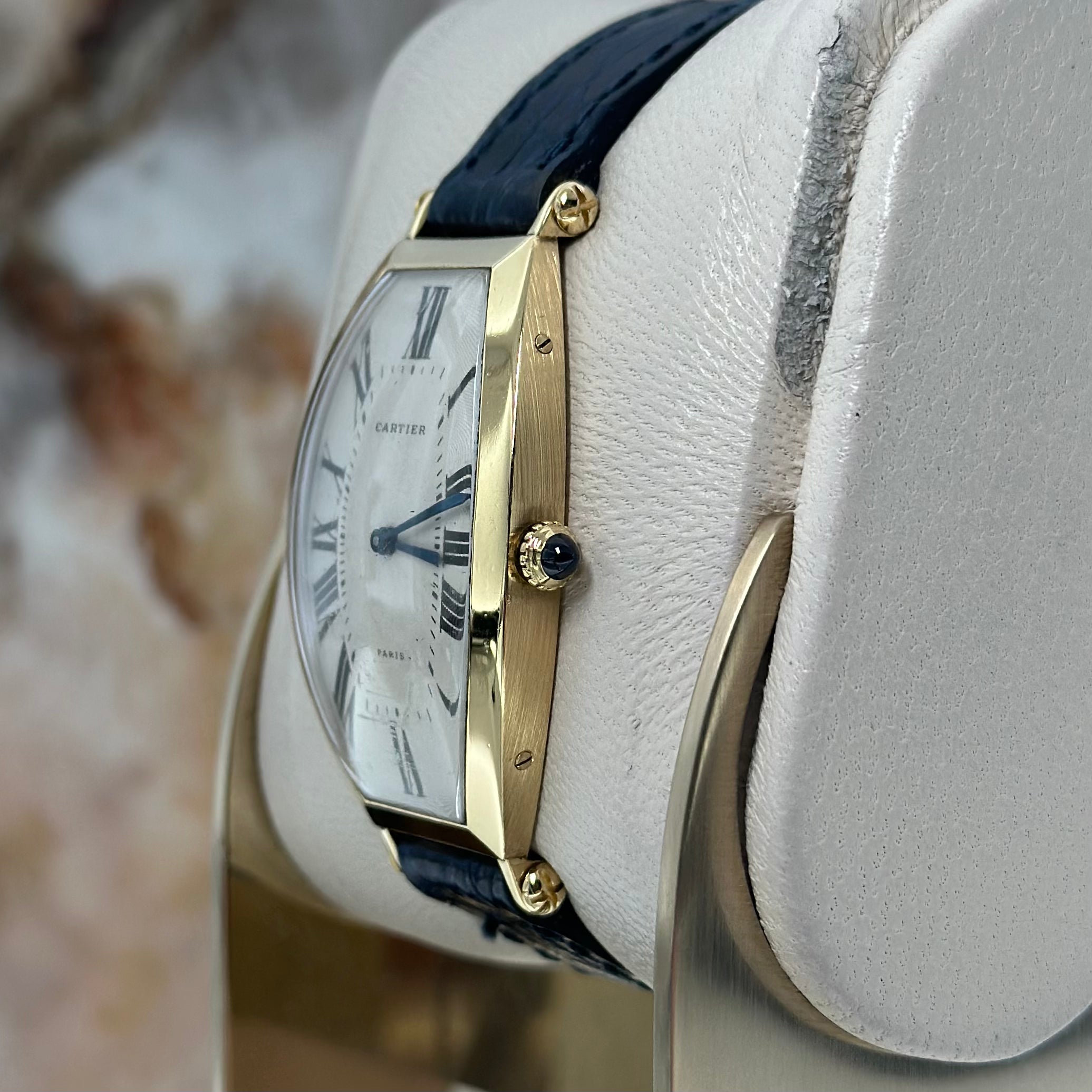 Cartier Tonneau REF. 89590043