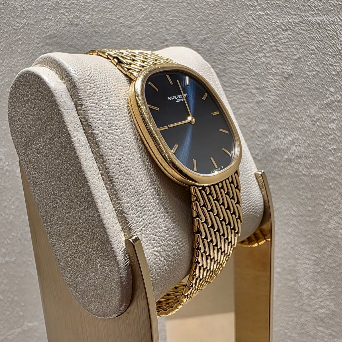 Patek Philippe Golden Ellipse REF. 3738/118